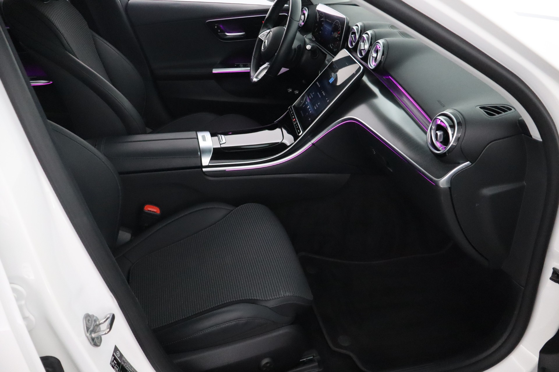 MERCEDES-BENZ C 2022