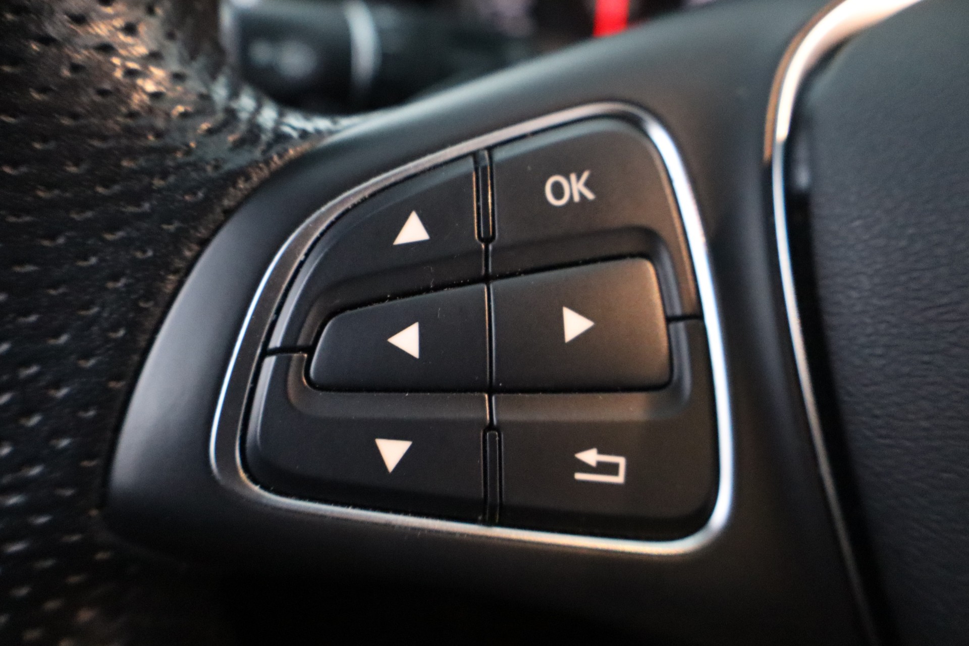 MERCEDES-BENZ CLA 2019