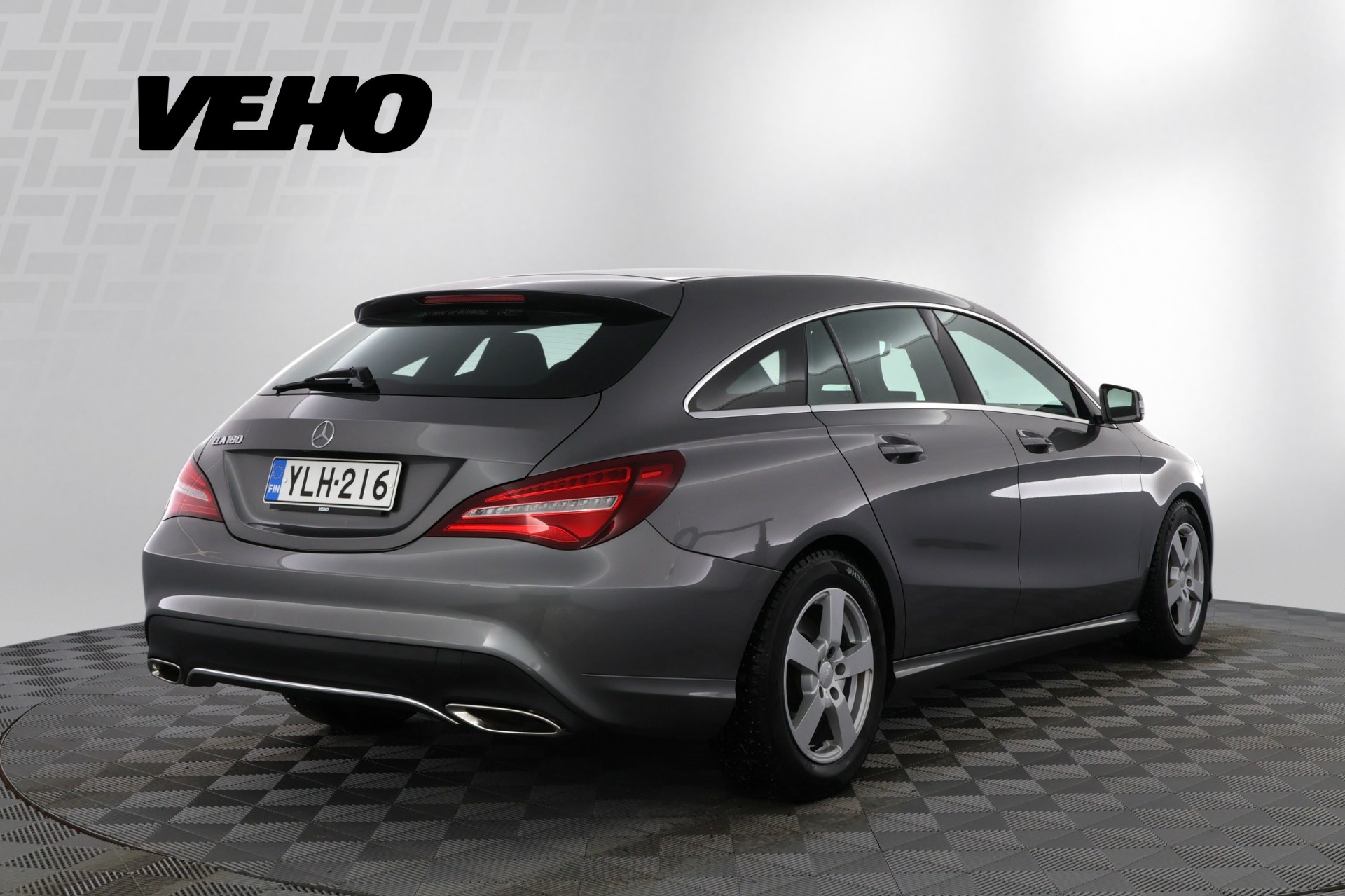 MERCEDES-BENZ CLA 2019