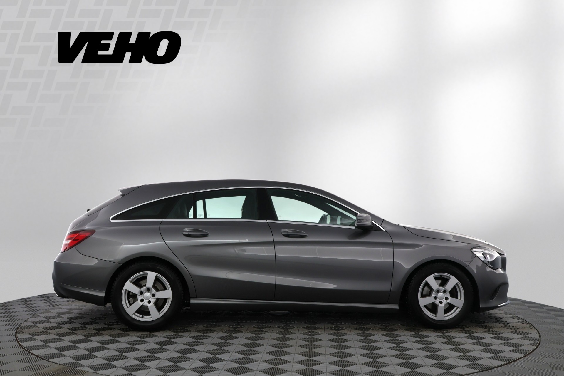 MERCEDES-BENZ CLA 2019