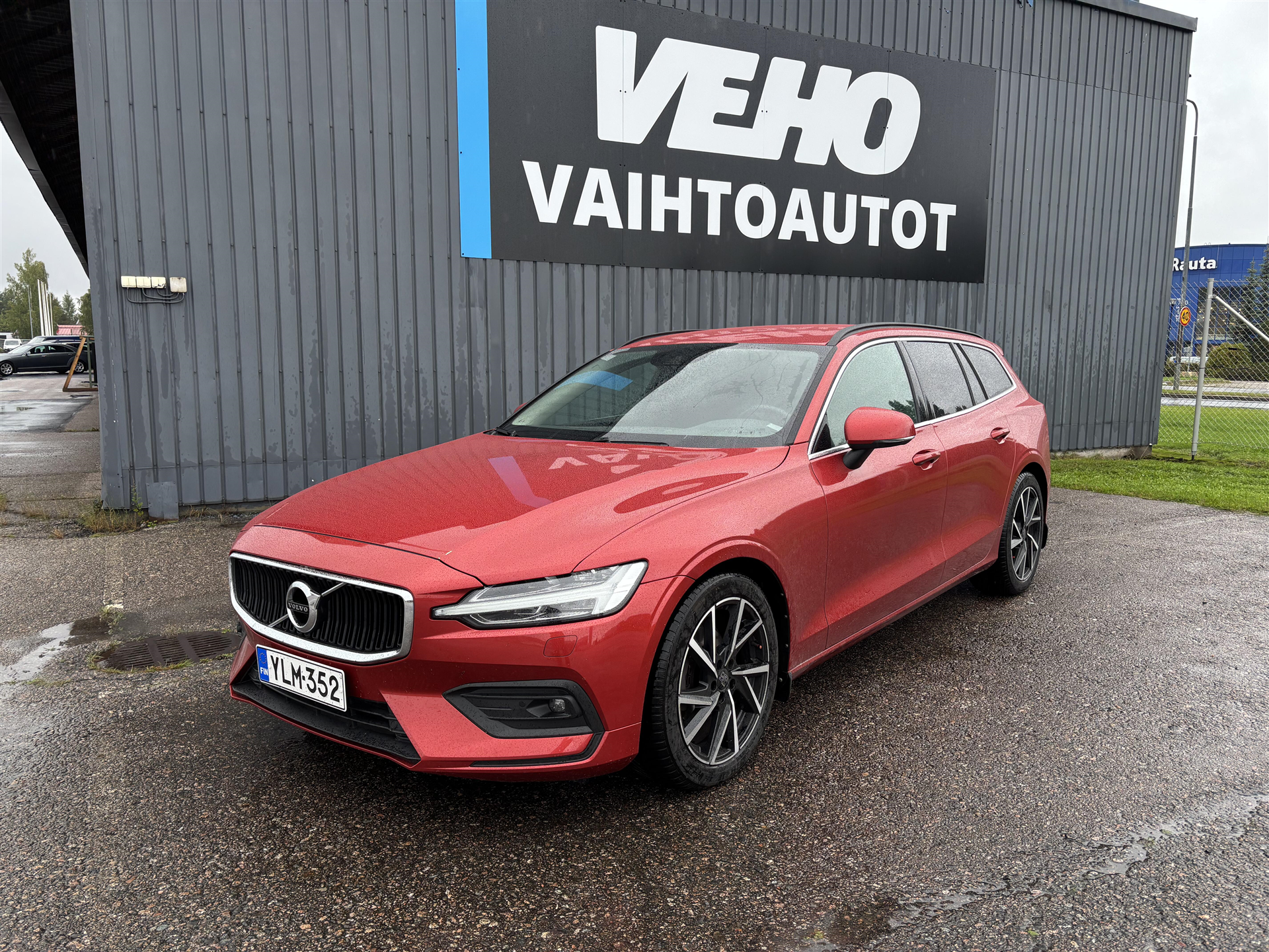 VOLVO V60 2022