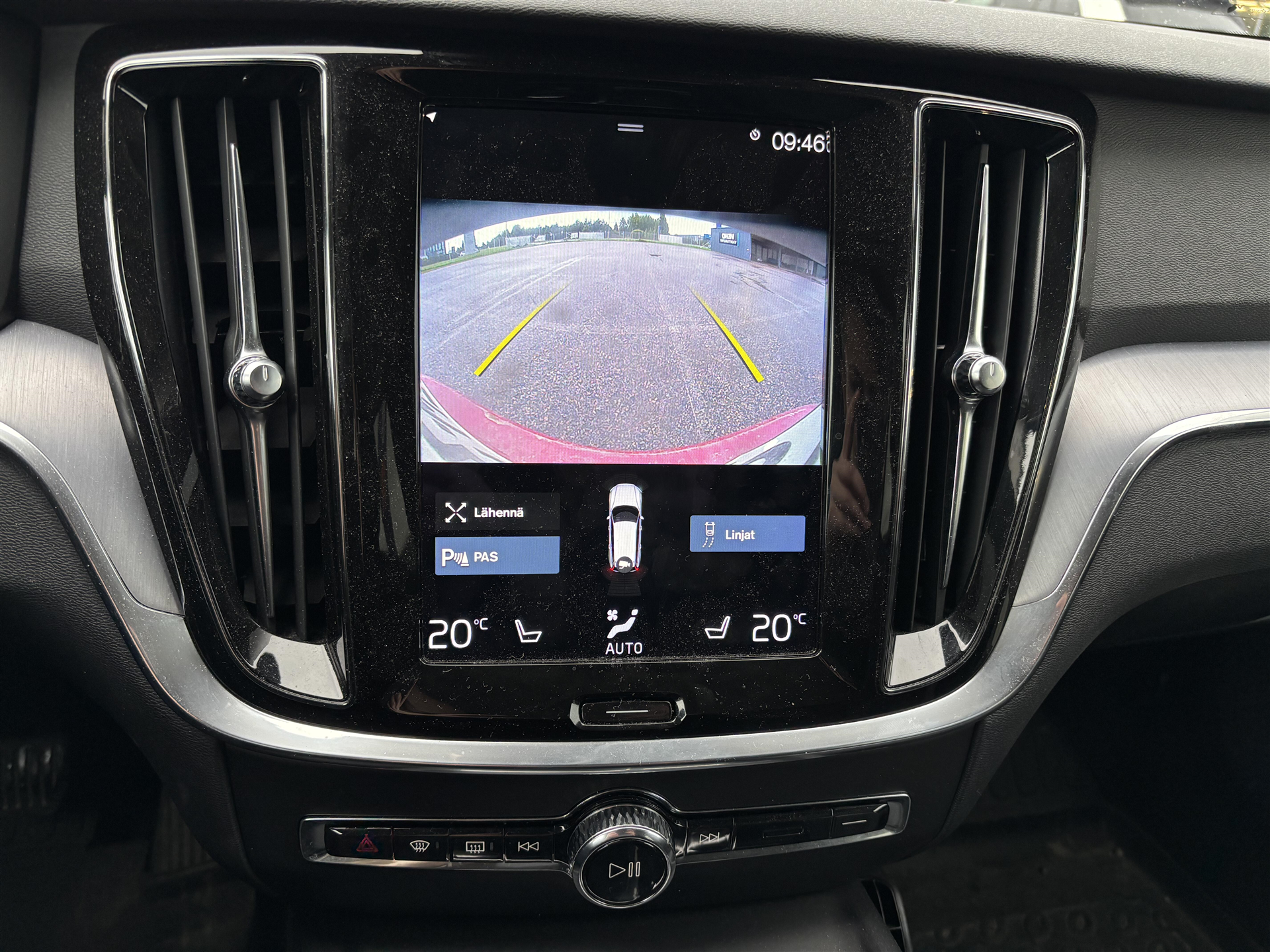 VOLVO V60 2022