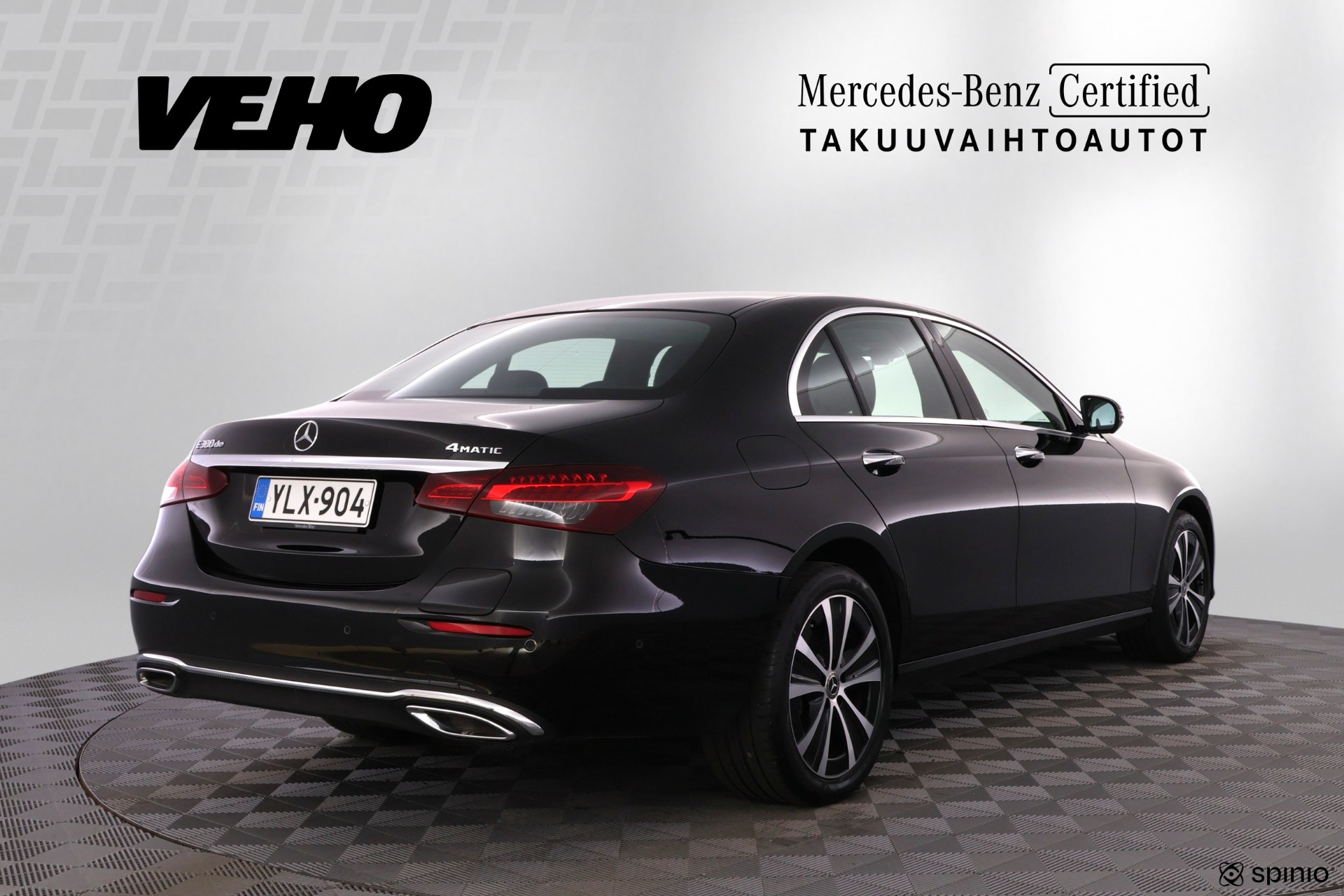 MERCEDES-BENZ E 2023