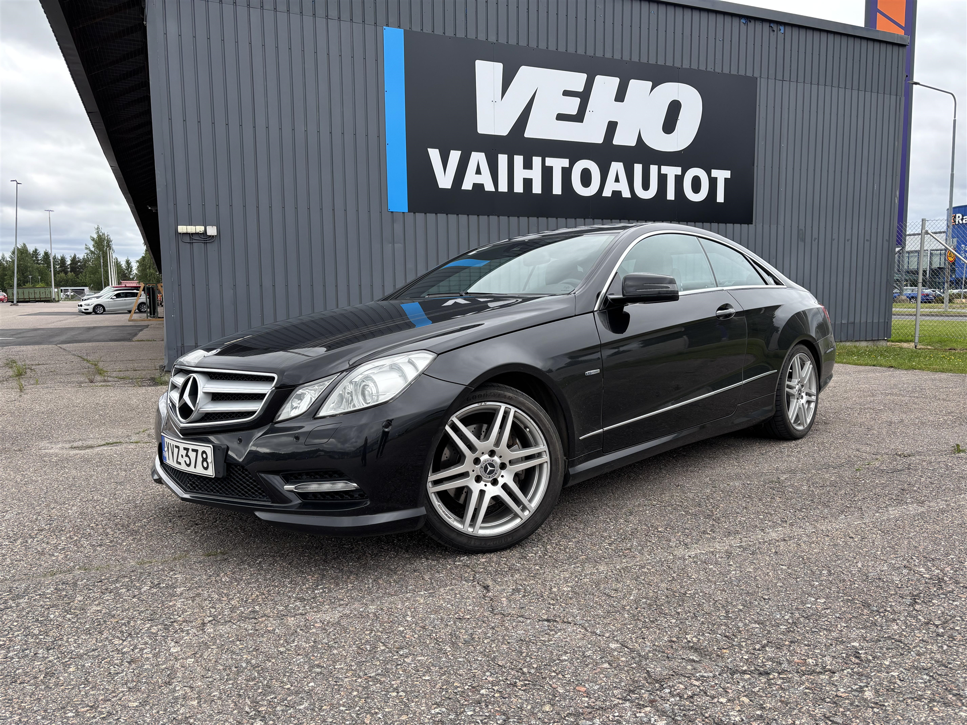Mercedes-Benz E 2012