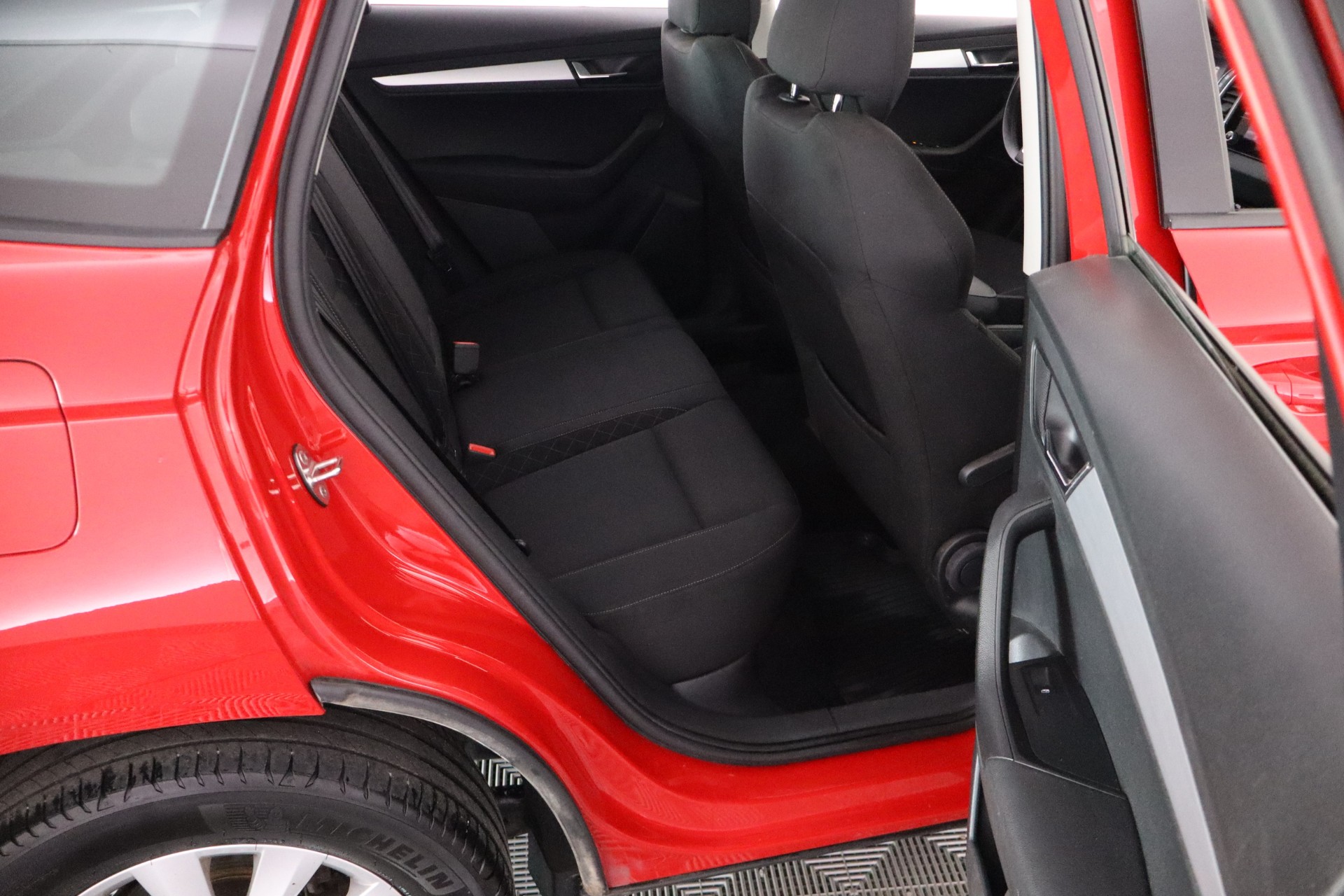 SKODA Karoq 2019