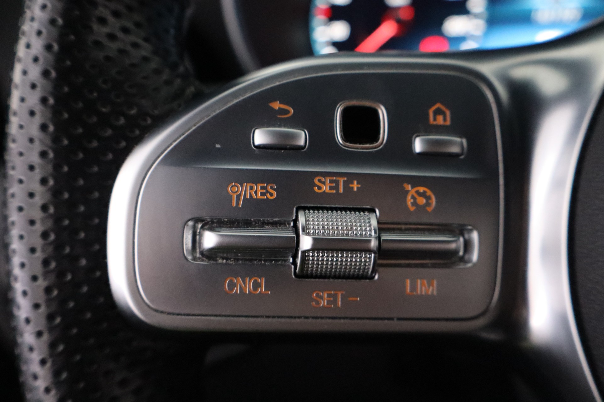 MERCEDES-BENZ GLC 2020