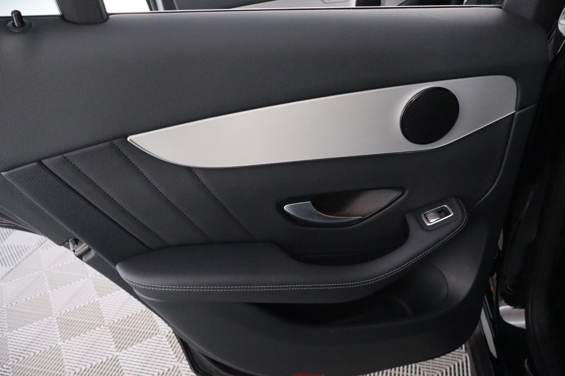 MERCEDES-BENZ GLC 2020