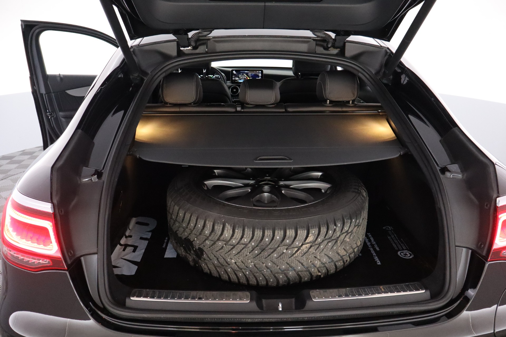 MERCEDES-BENZ GLC 2020