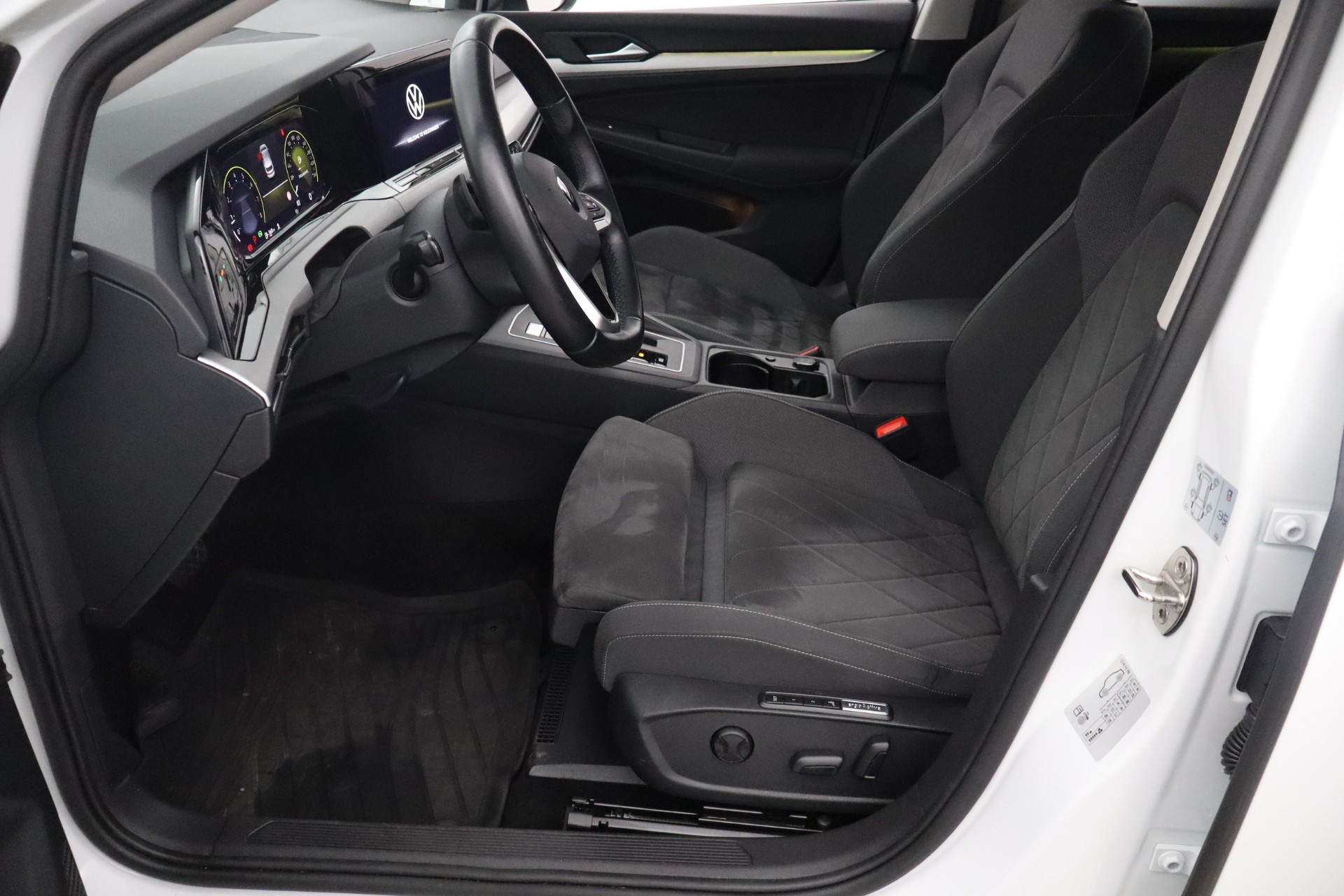 VOLKSWAGEN GOLF 2020