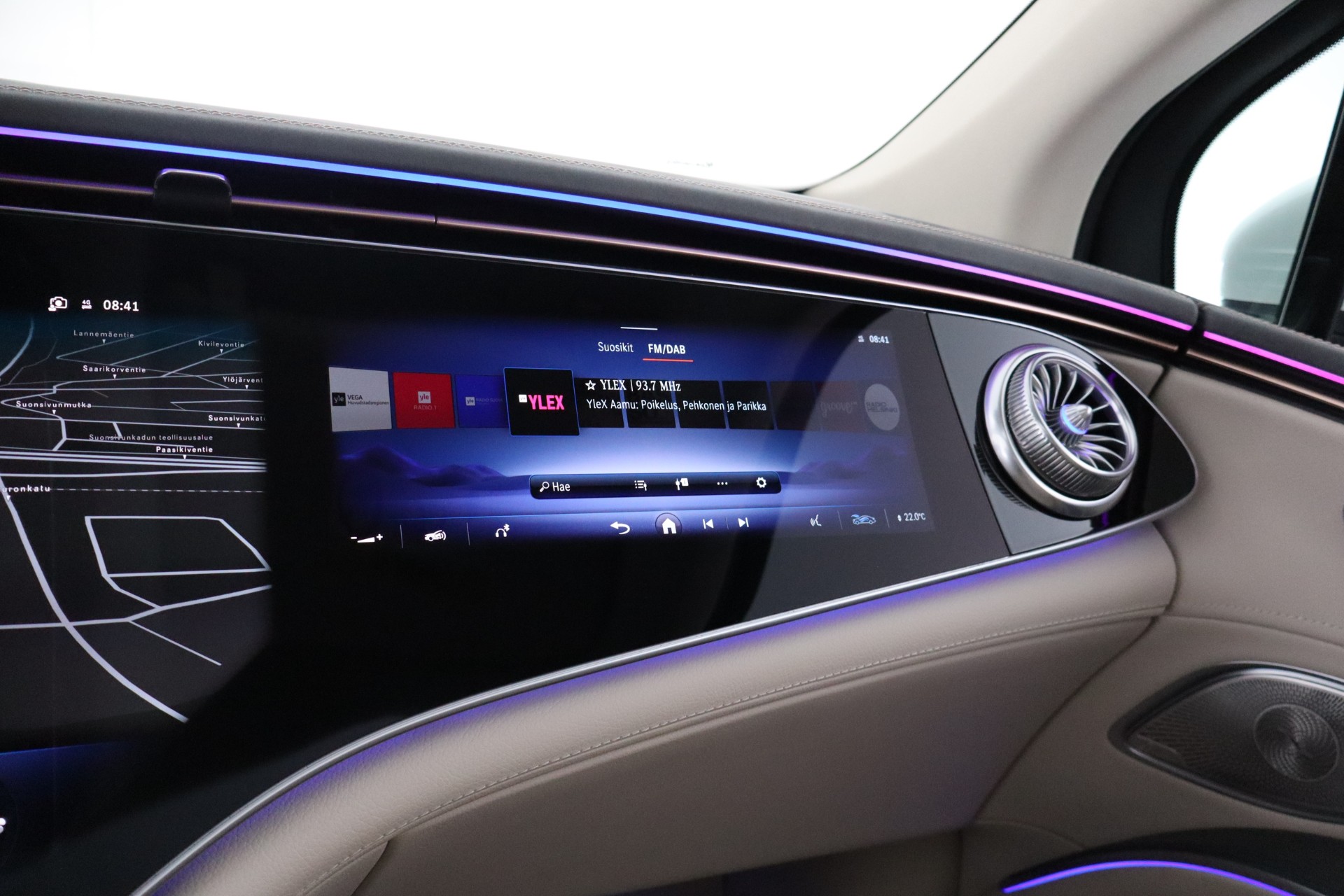 MERCEDES-BENZ EQS SUV 2023