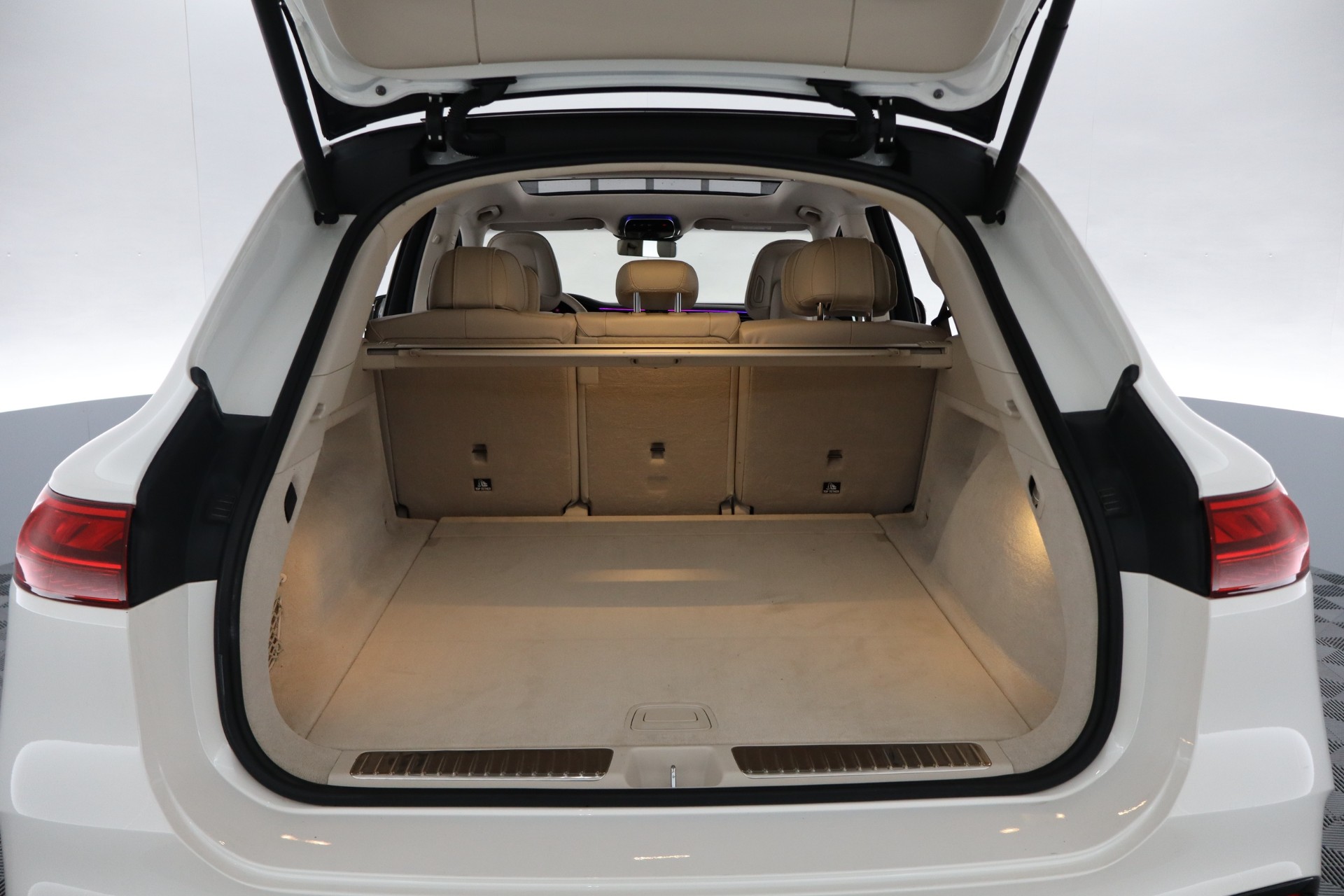 MERCEDES-BENZ EQS SUV 2023