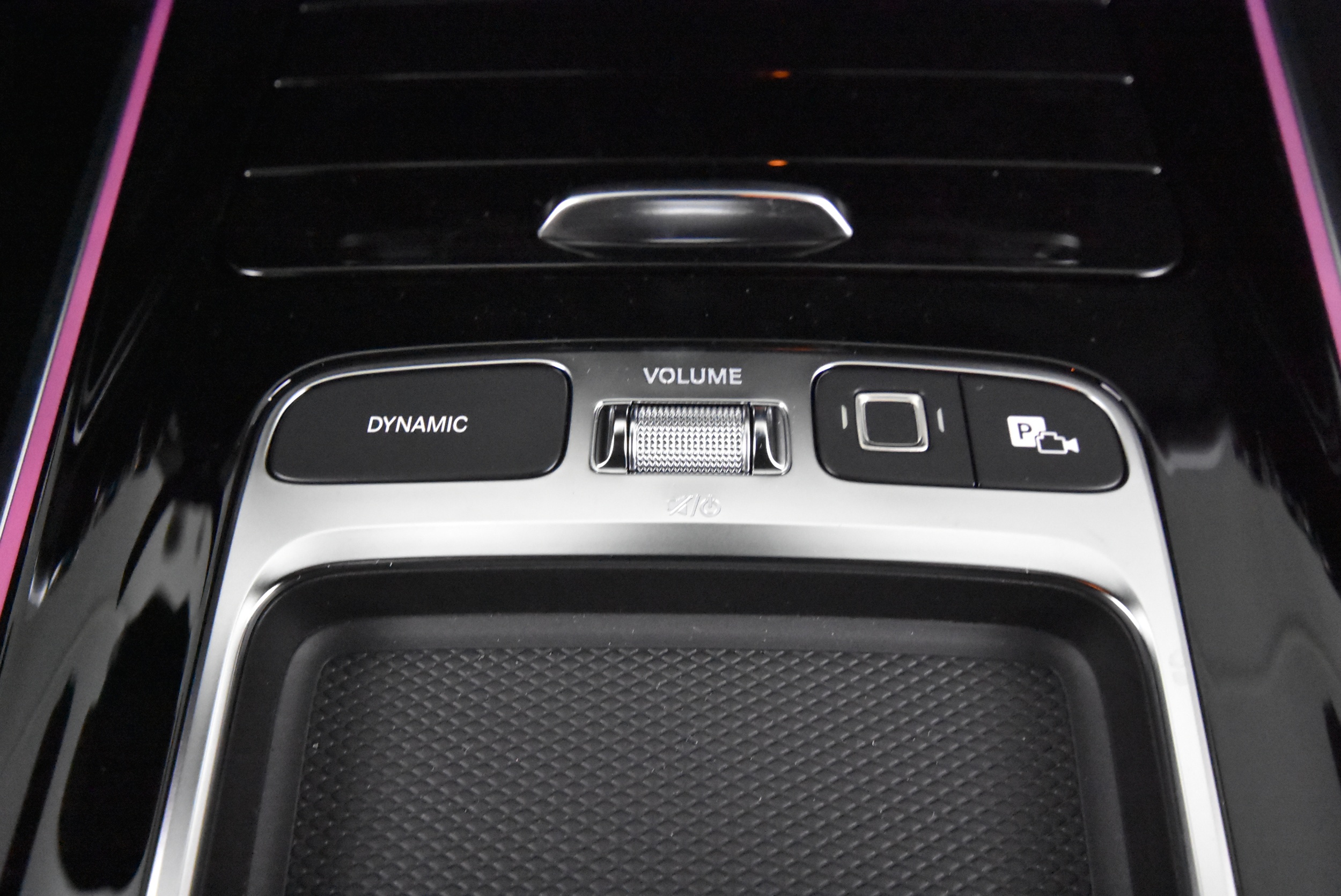 Mercedes-Benz EQB 2025