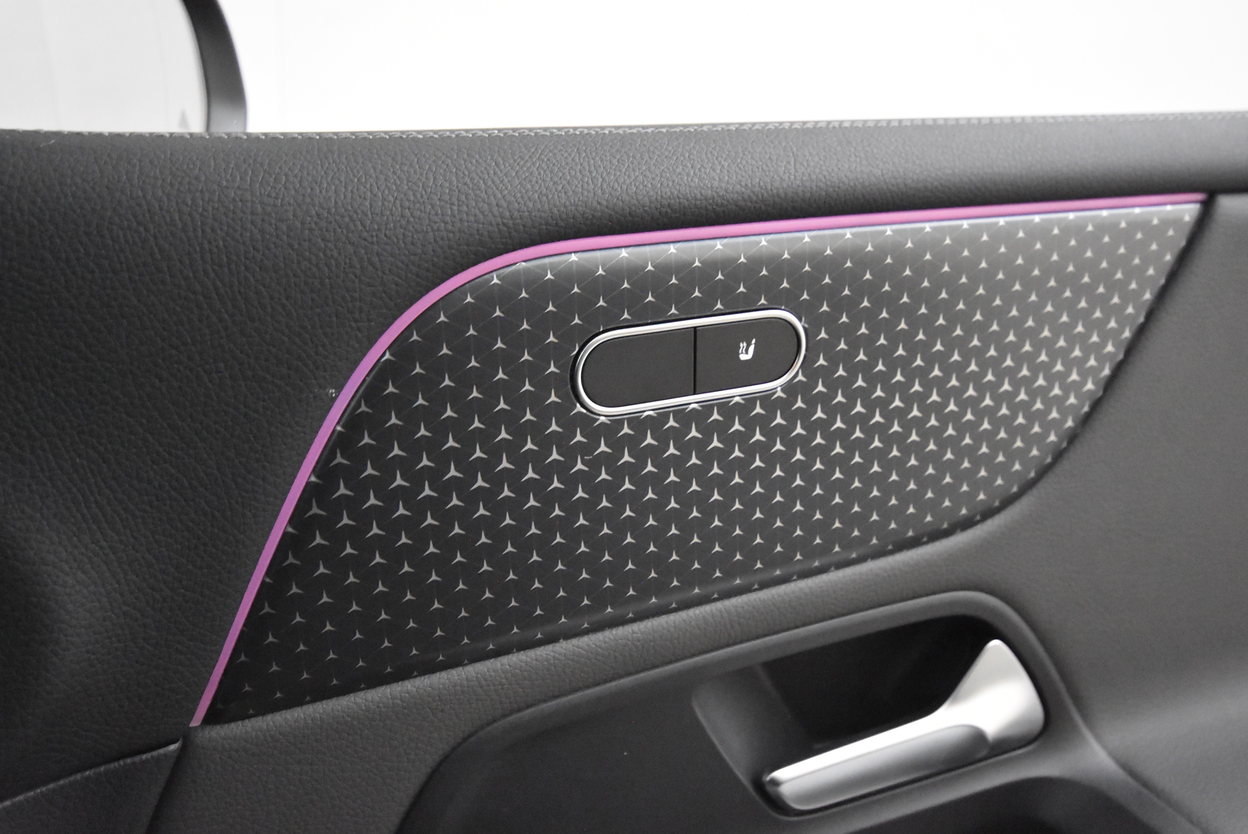 Mercedes-Benz EQB 2025