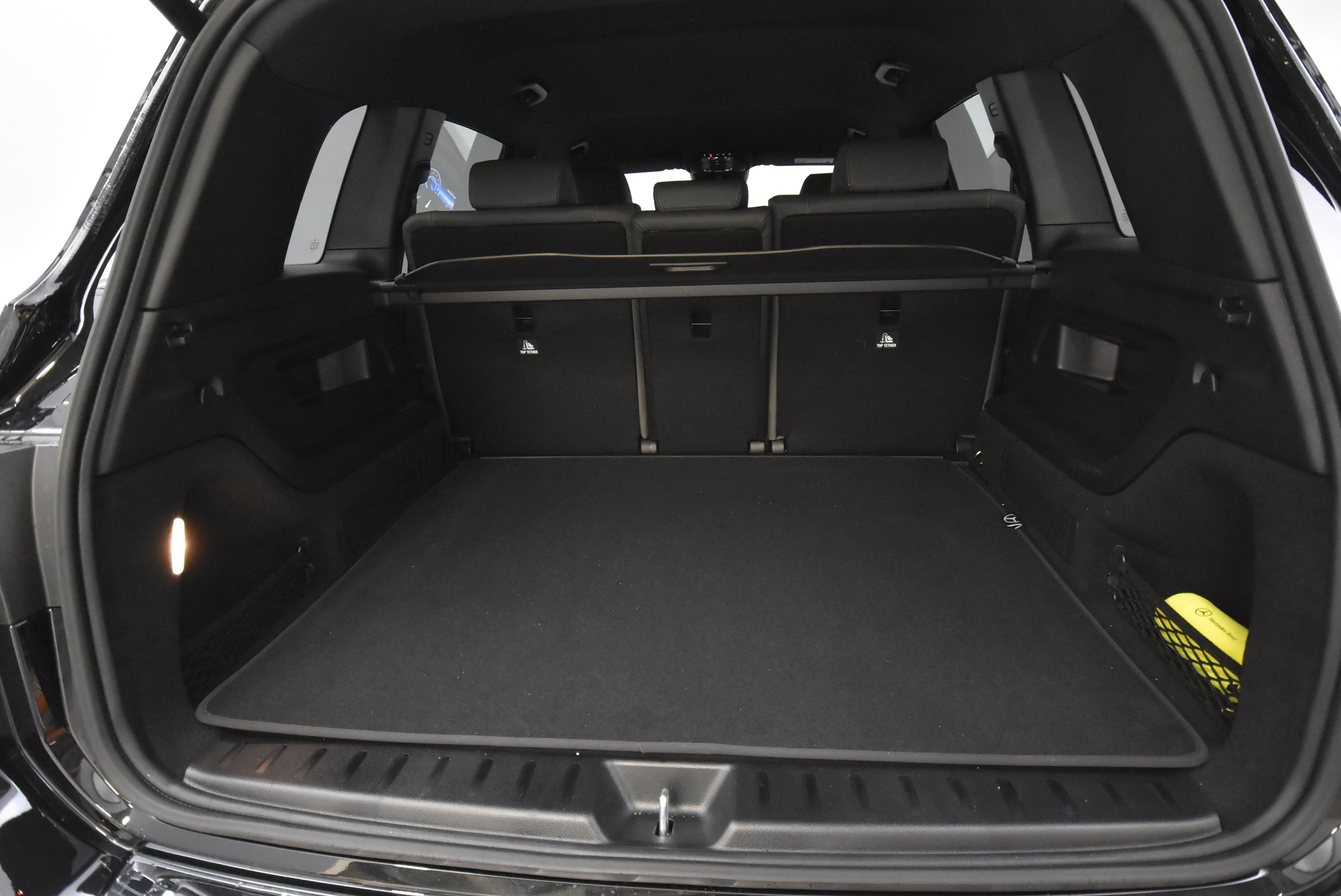 Mercedes-Benz EQB 2025