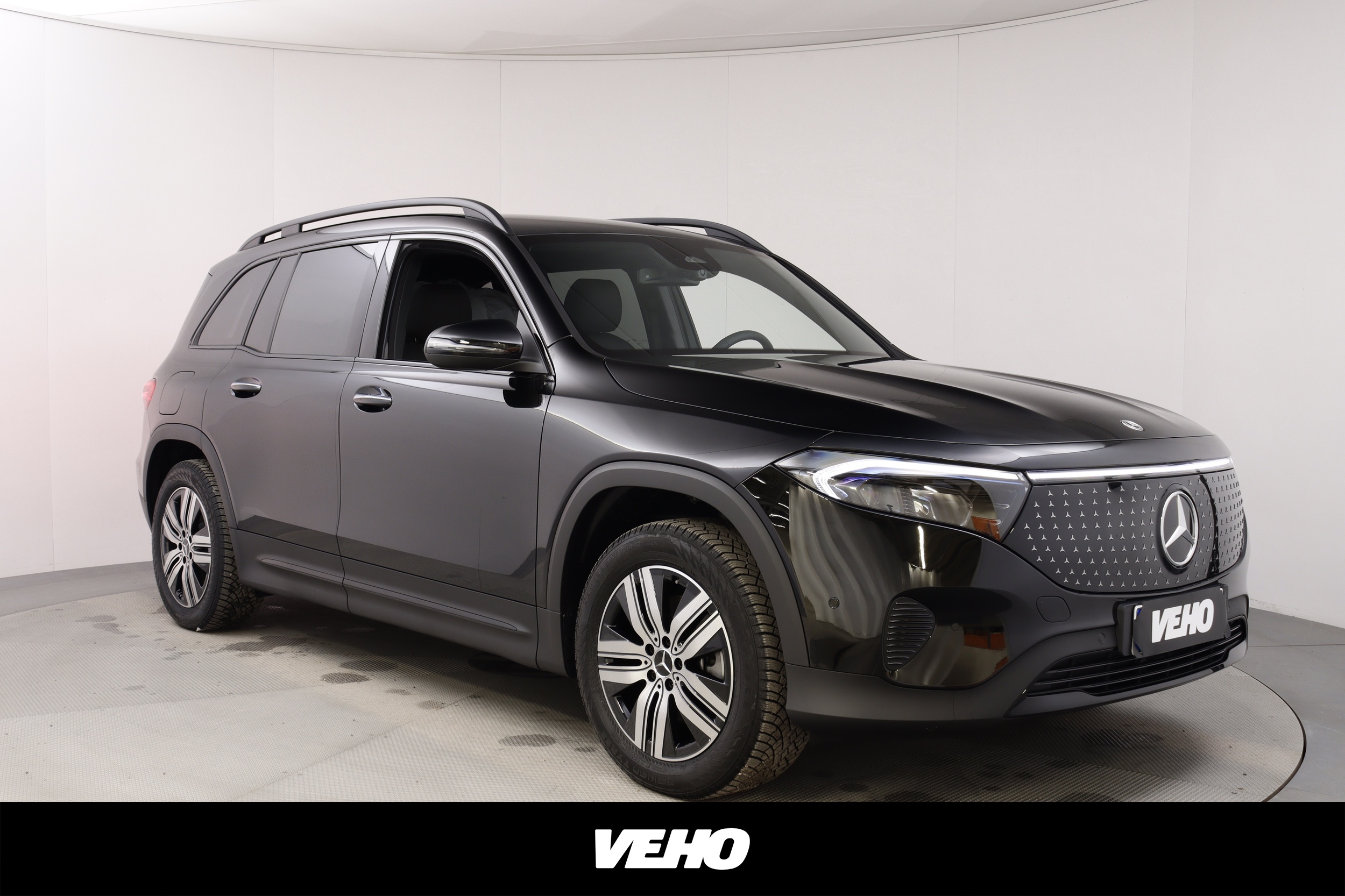 Mercedes-Benz EQB 2025