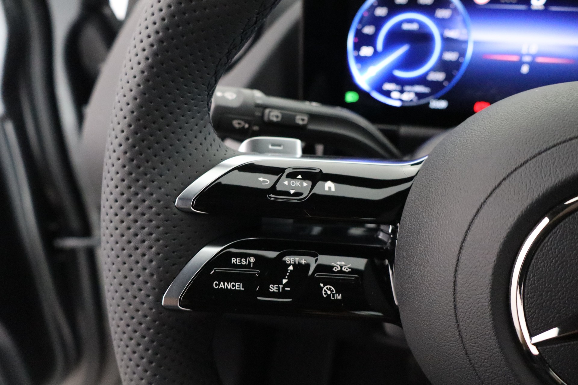 Mercedes-Benz EQA 2025