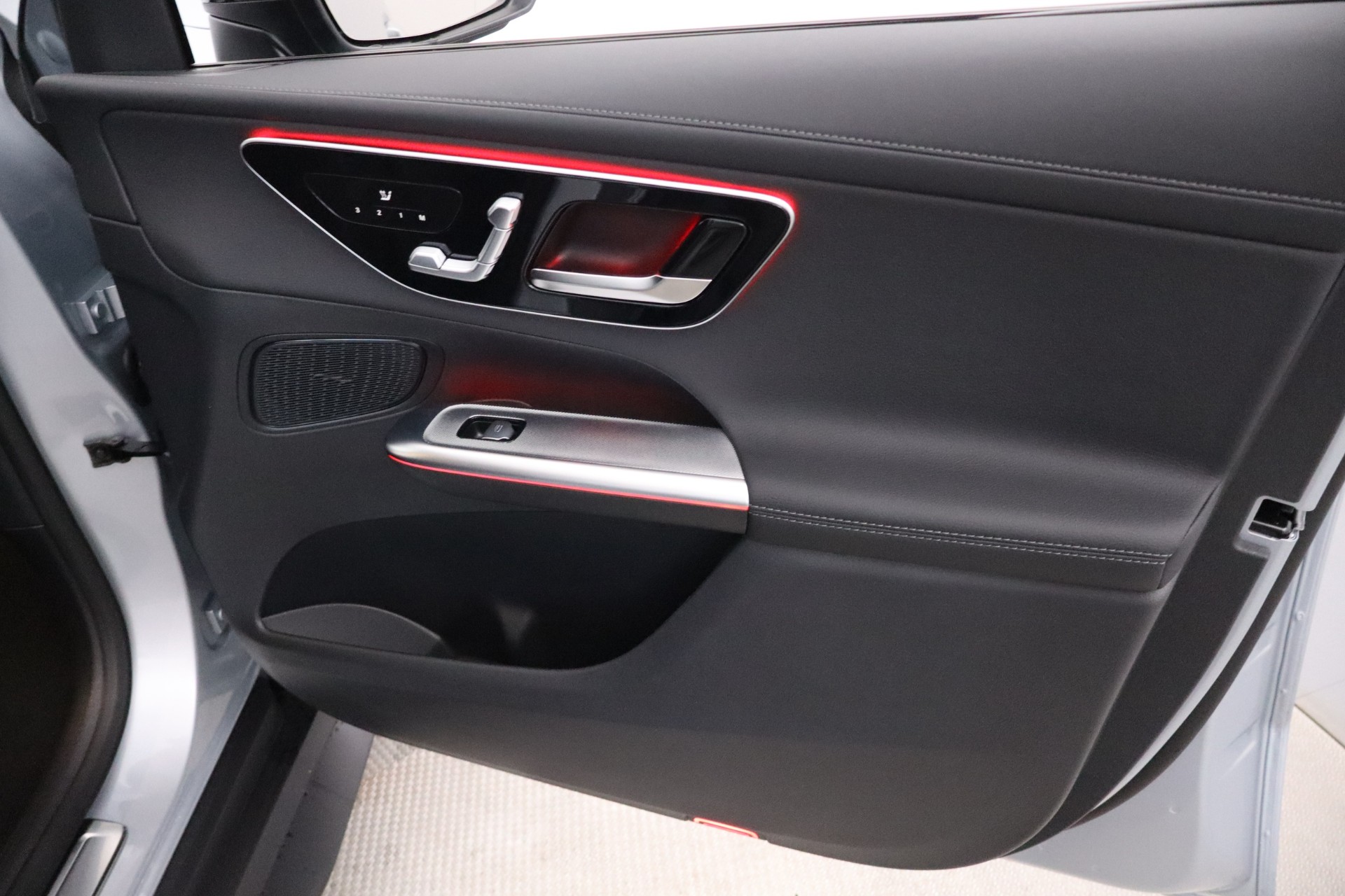 Mercedes-Benz GLC 2025