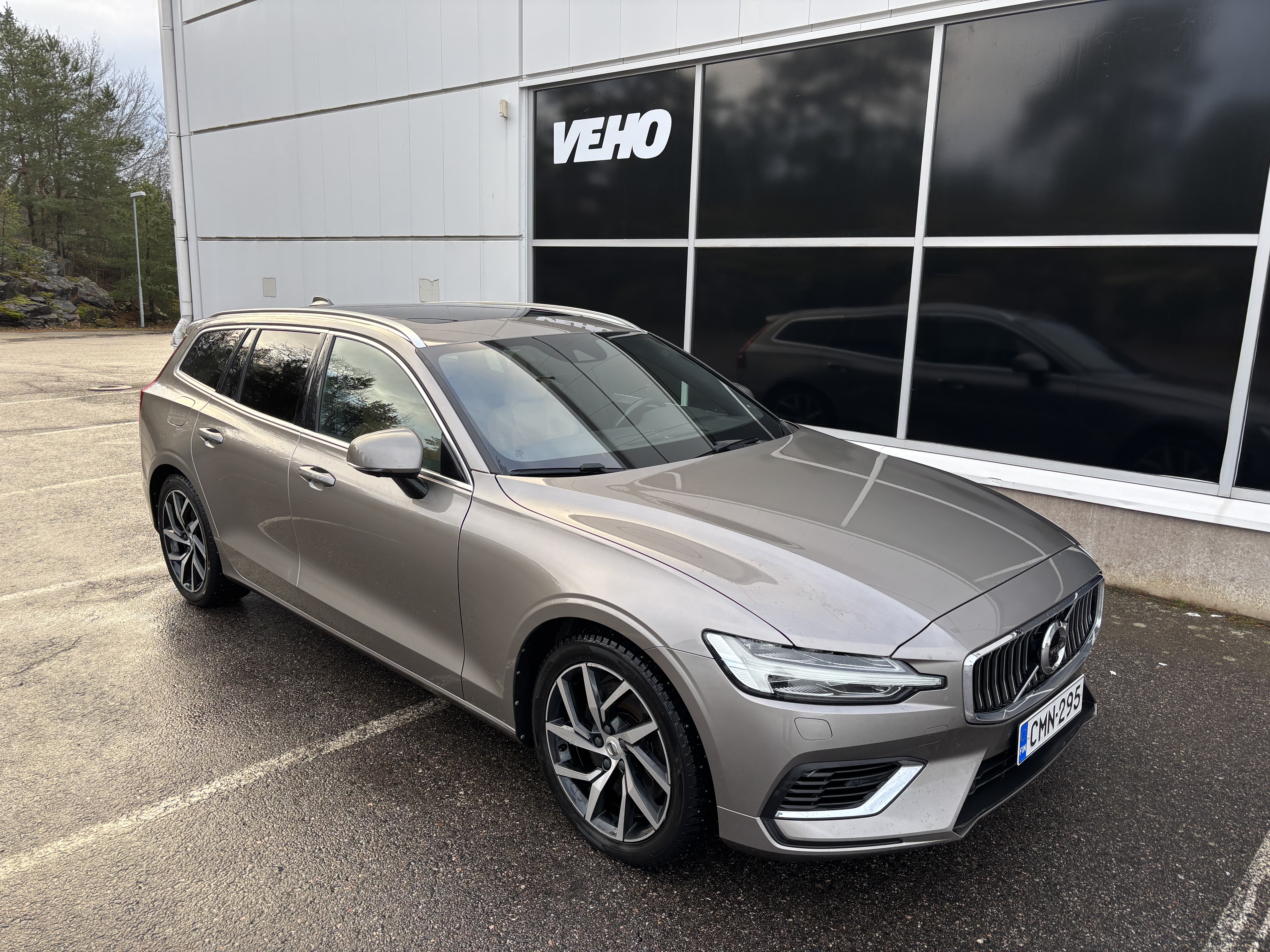 Volvo V60 2019