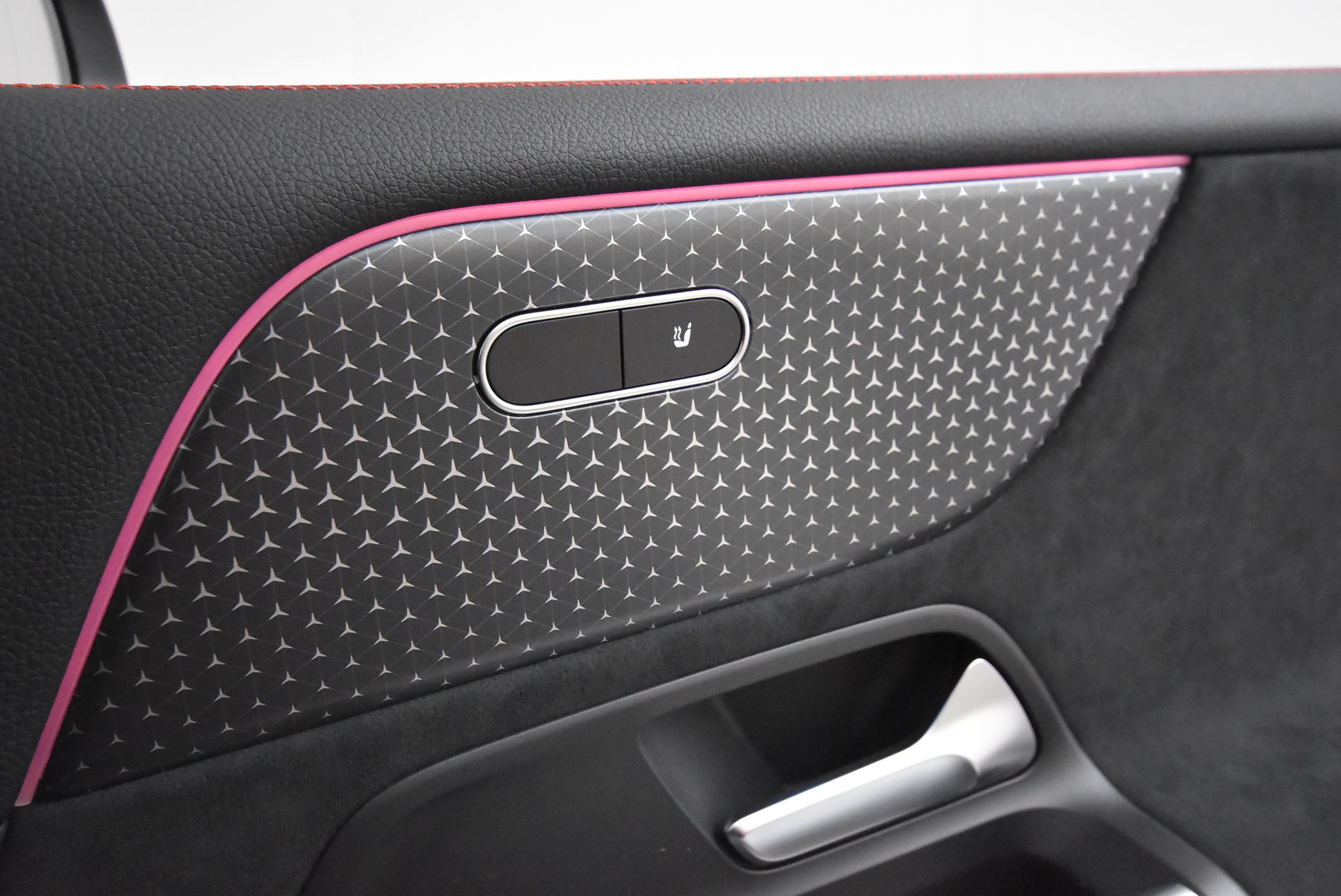 Mercedes-Benz EQB 2024