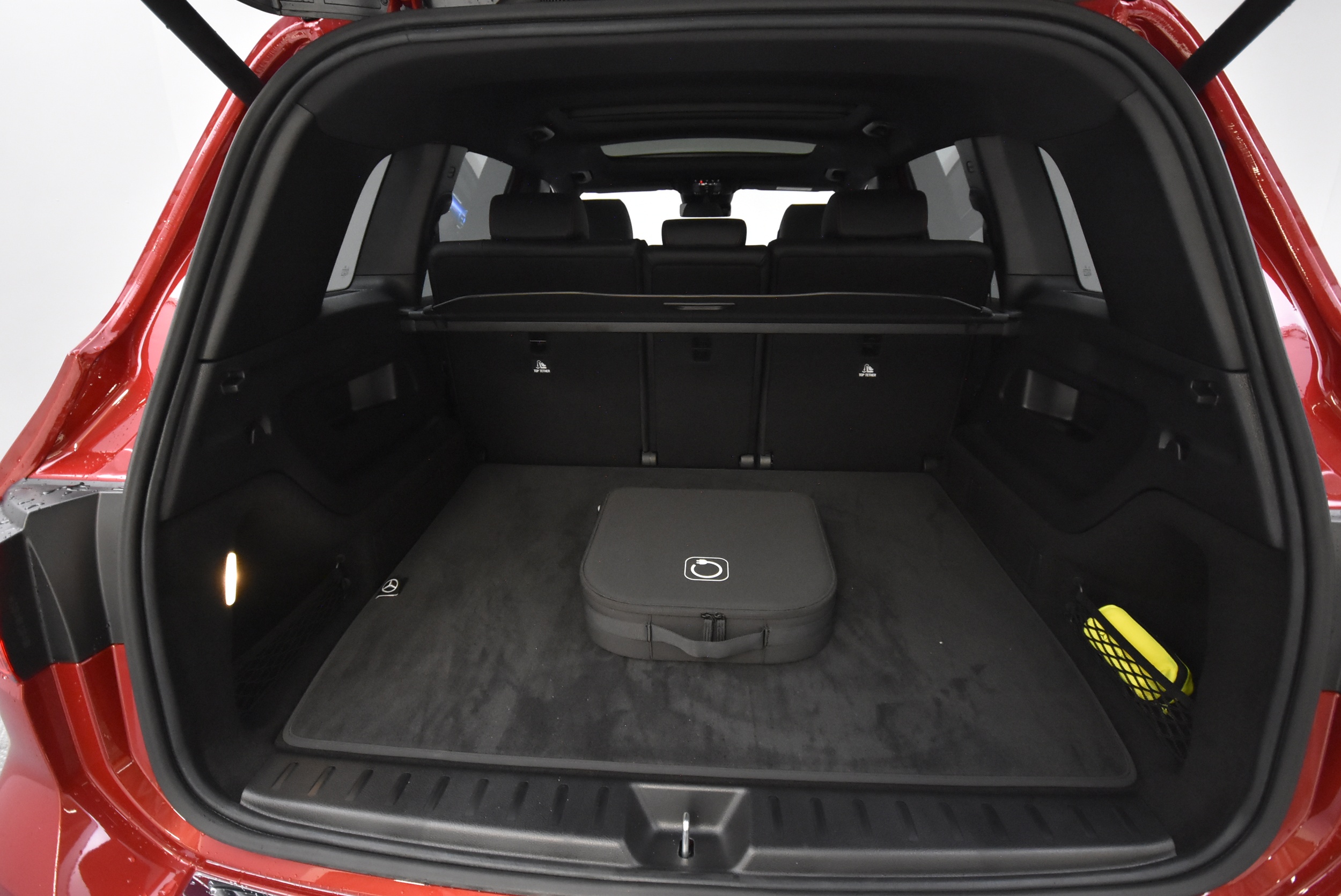 Mercedes-Benz EQB 2024