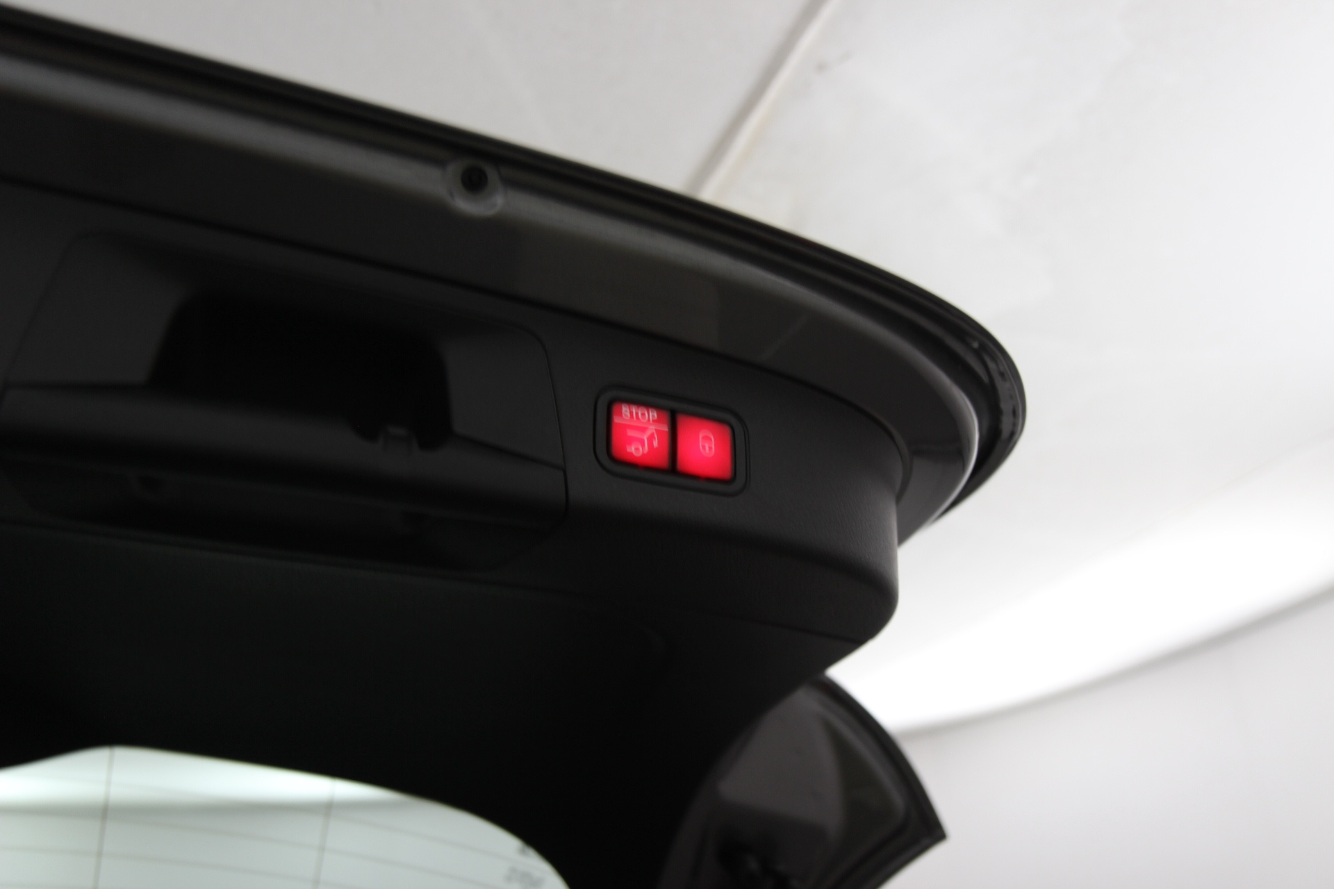 Mercedes-Benz EQA 2025