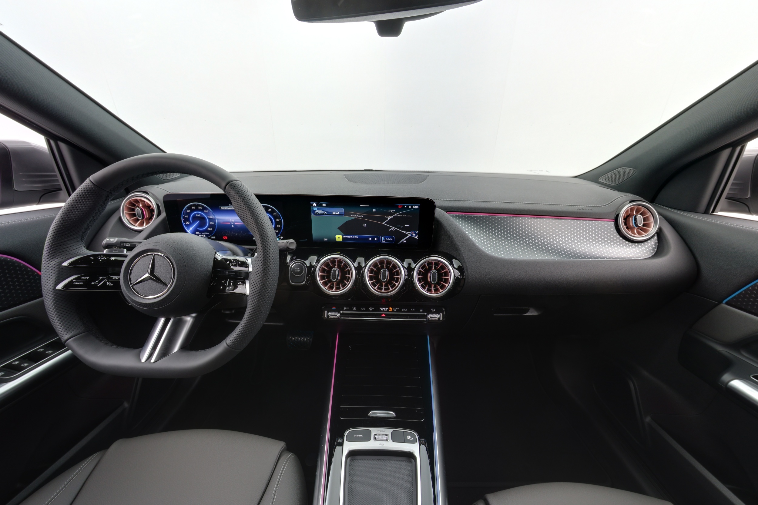 Mercedes-Benz EQA 2025