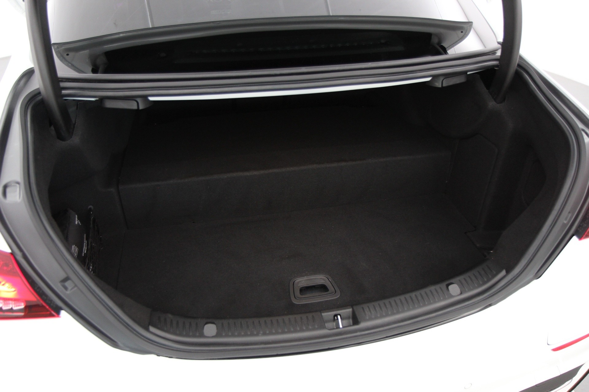 Mercedes-Benz E 2023