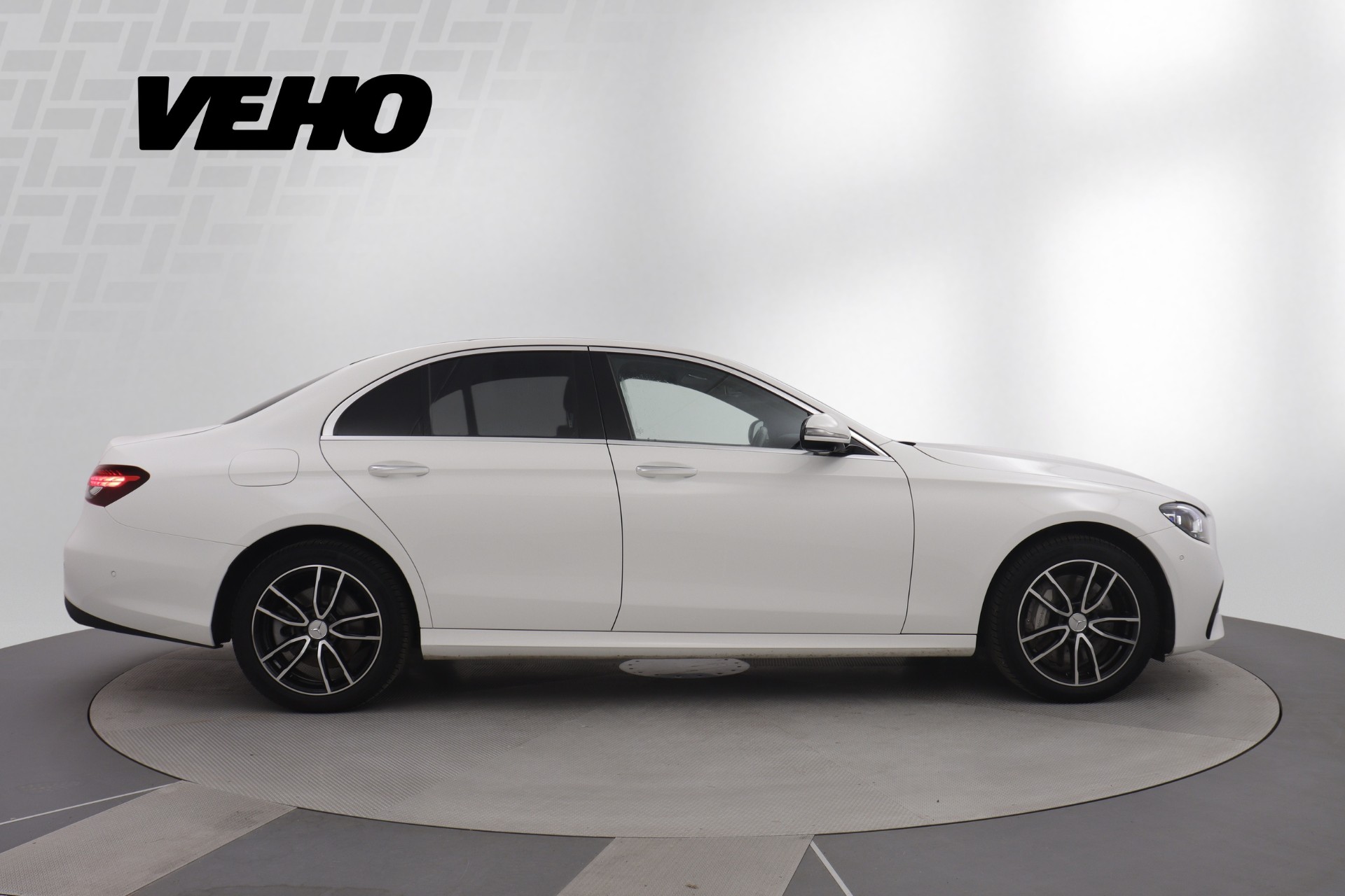 Mercedes-Benz E 2023