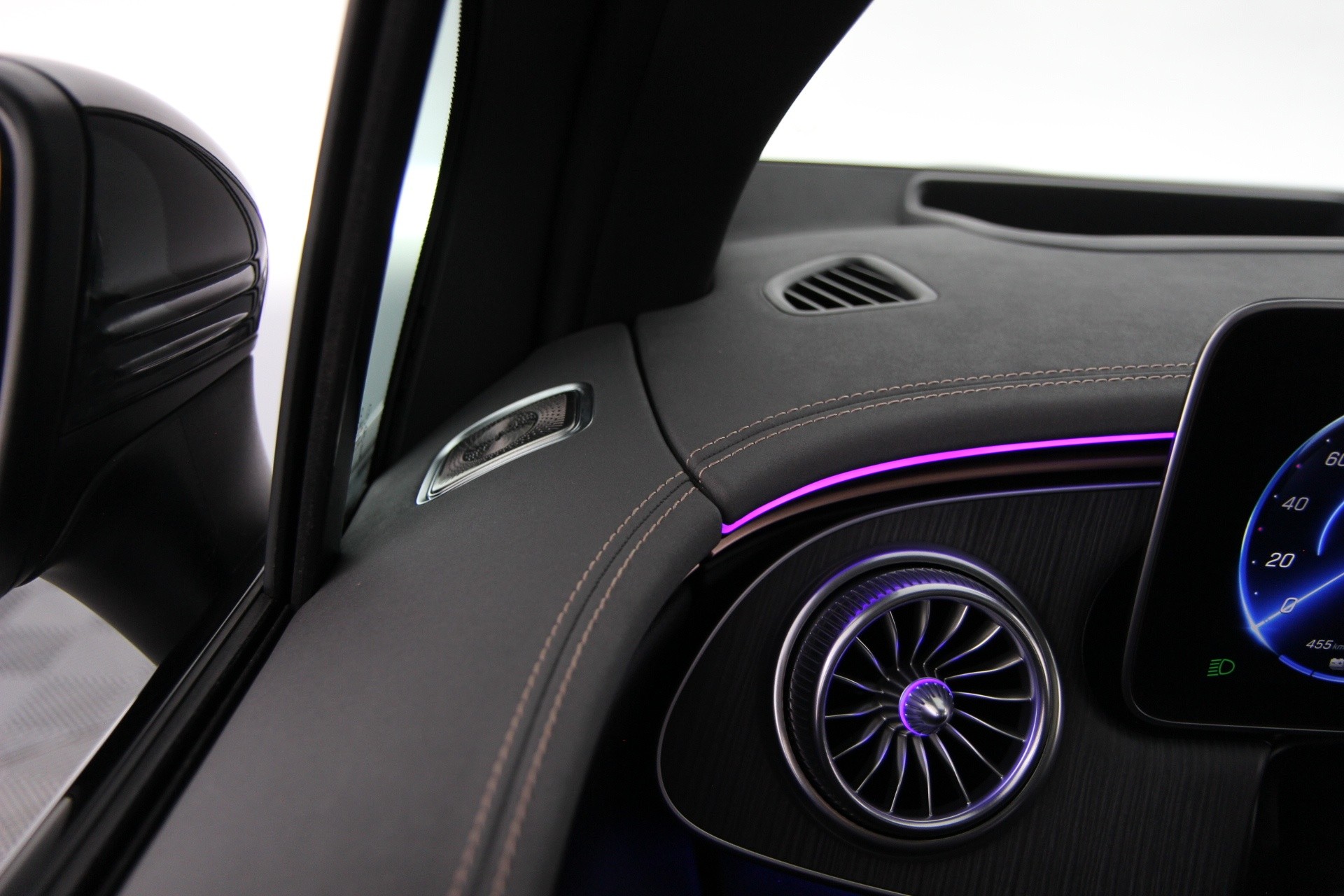 Mercedes-Benz EQS SUV 2023