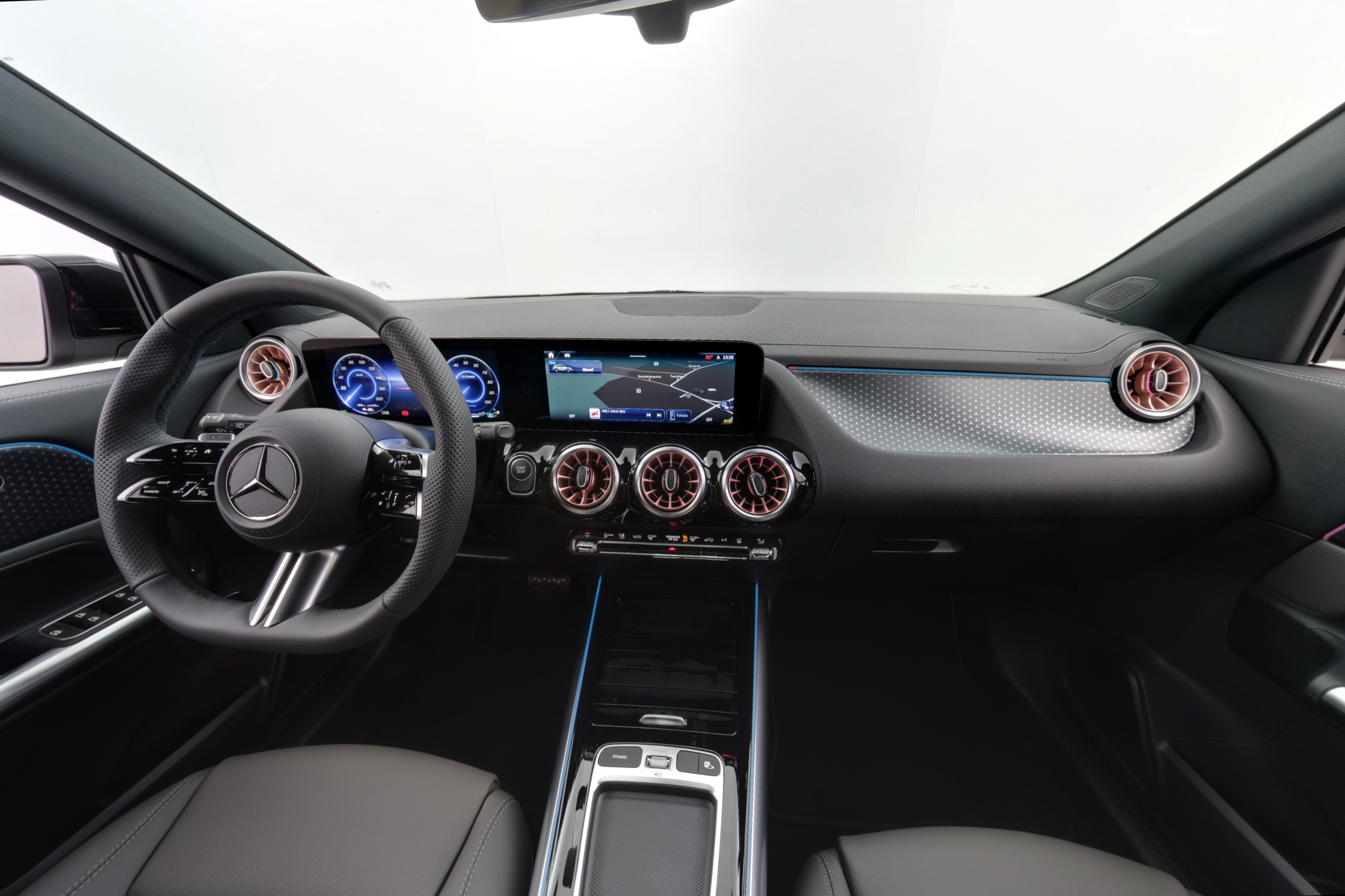 Mercedes-Benz EQA 2025