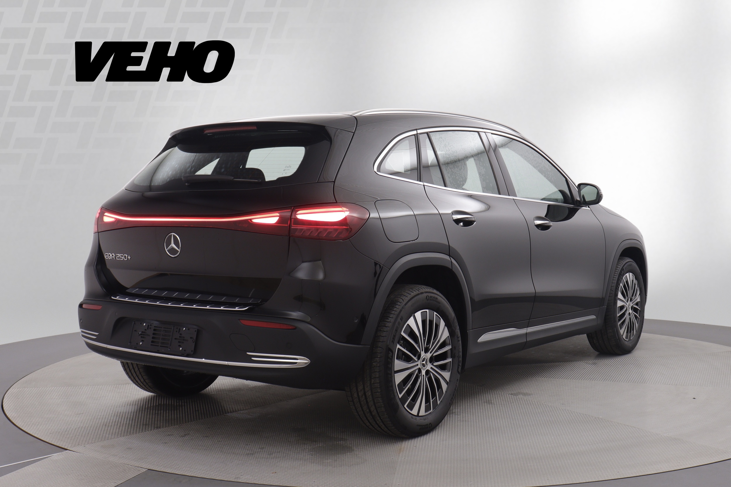 Mercedes-Benz EQA 2025