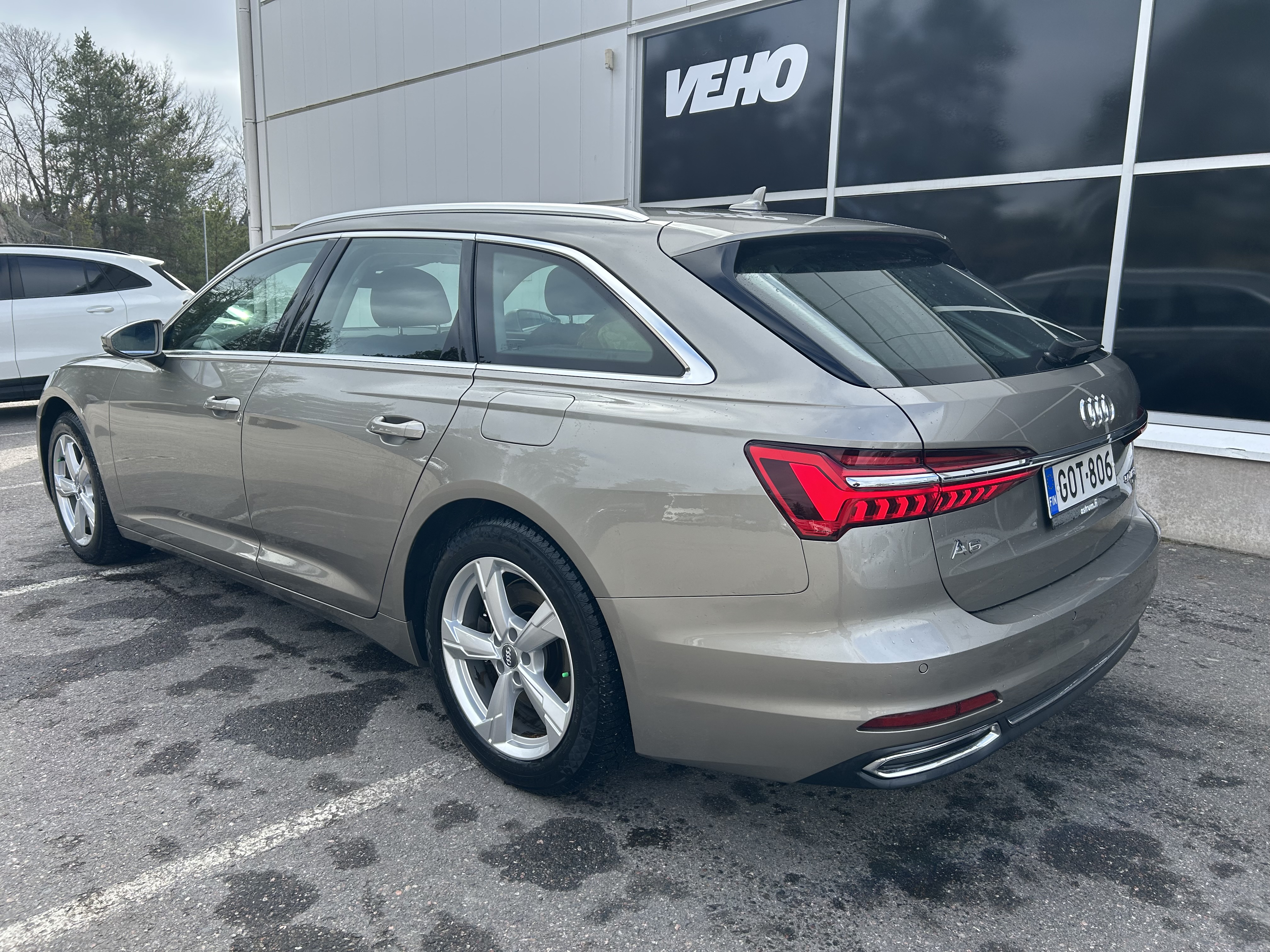 AUDI A6 2021