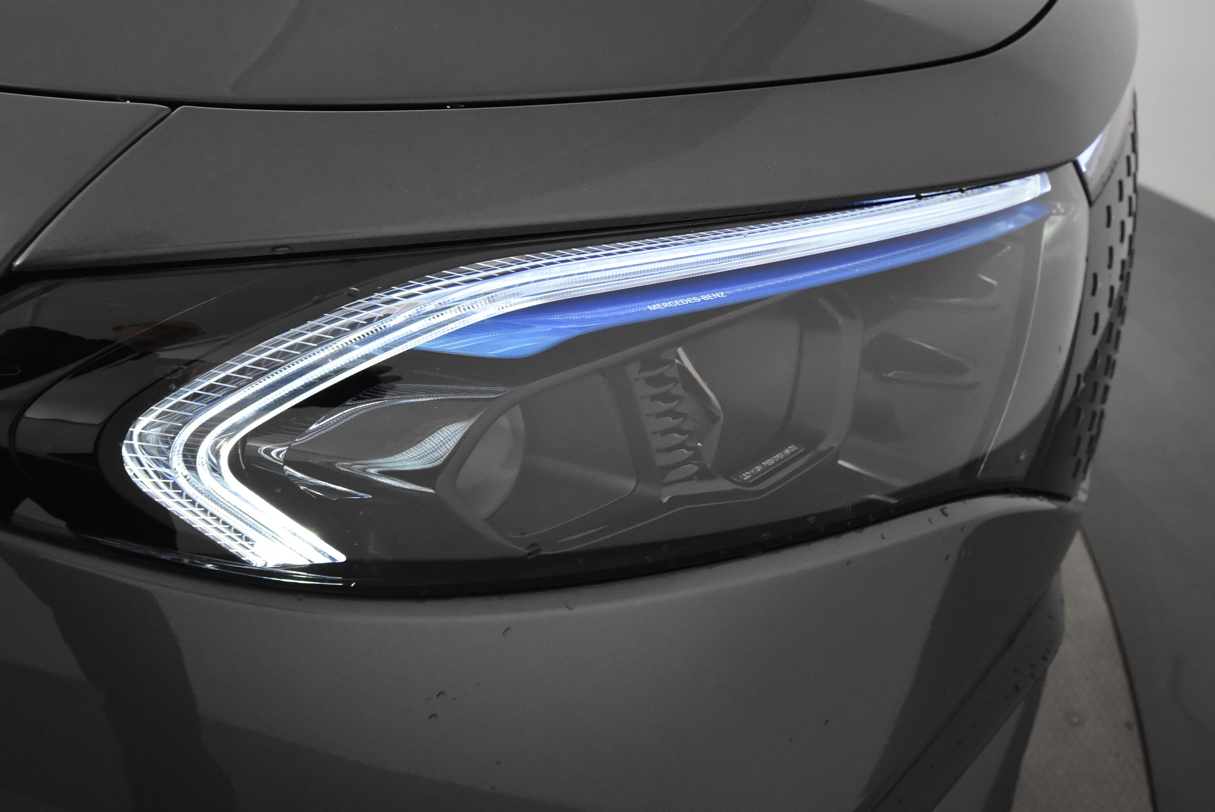 Mercedes-Benz EQB 2024