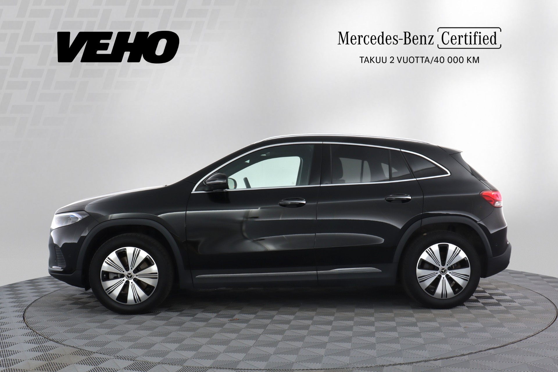 MERCEDES-BENZ EQA 2023