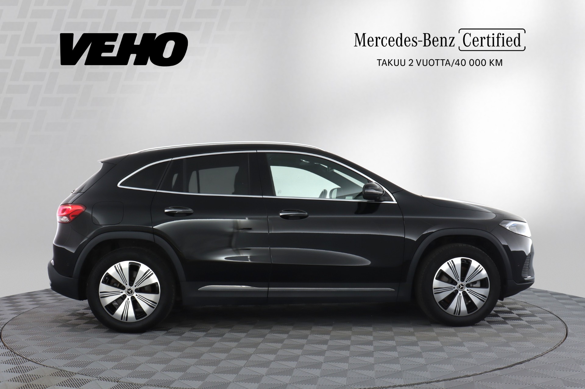 MERCEDES-BENZ EQA 2023