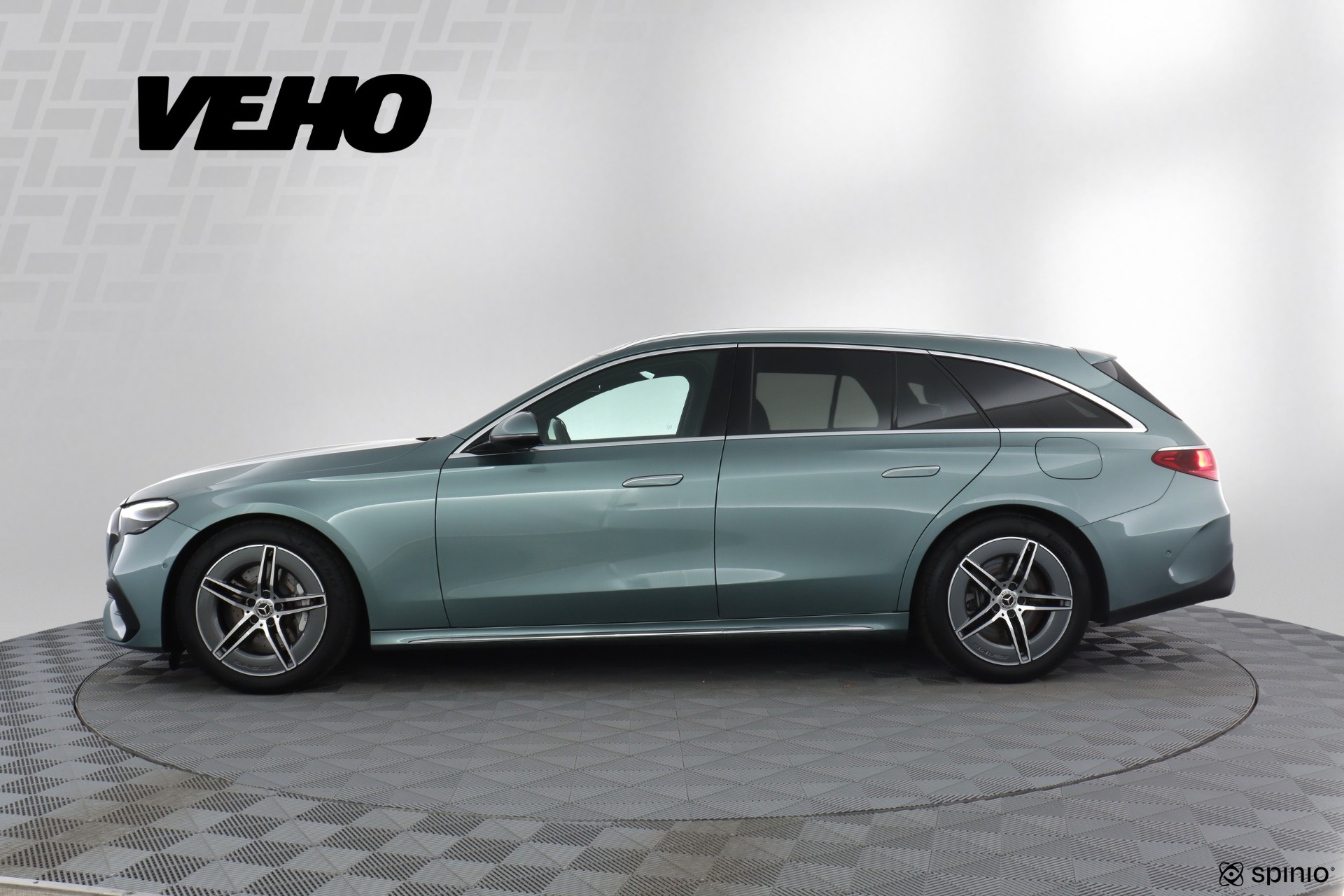 Mercedes-Benz E 2023