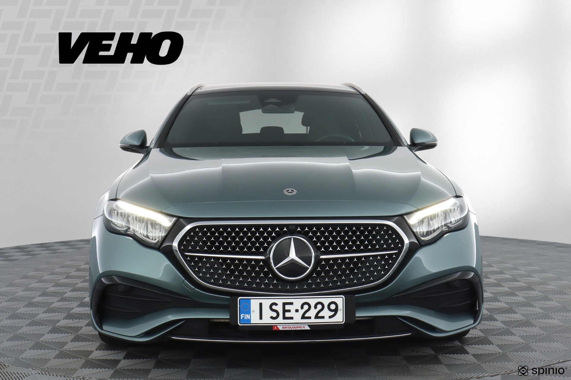 Mercedes-Benz E 2023
