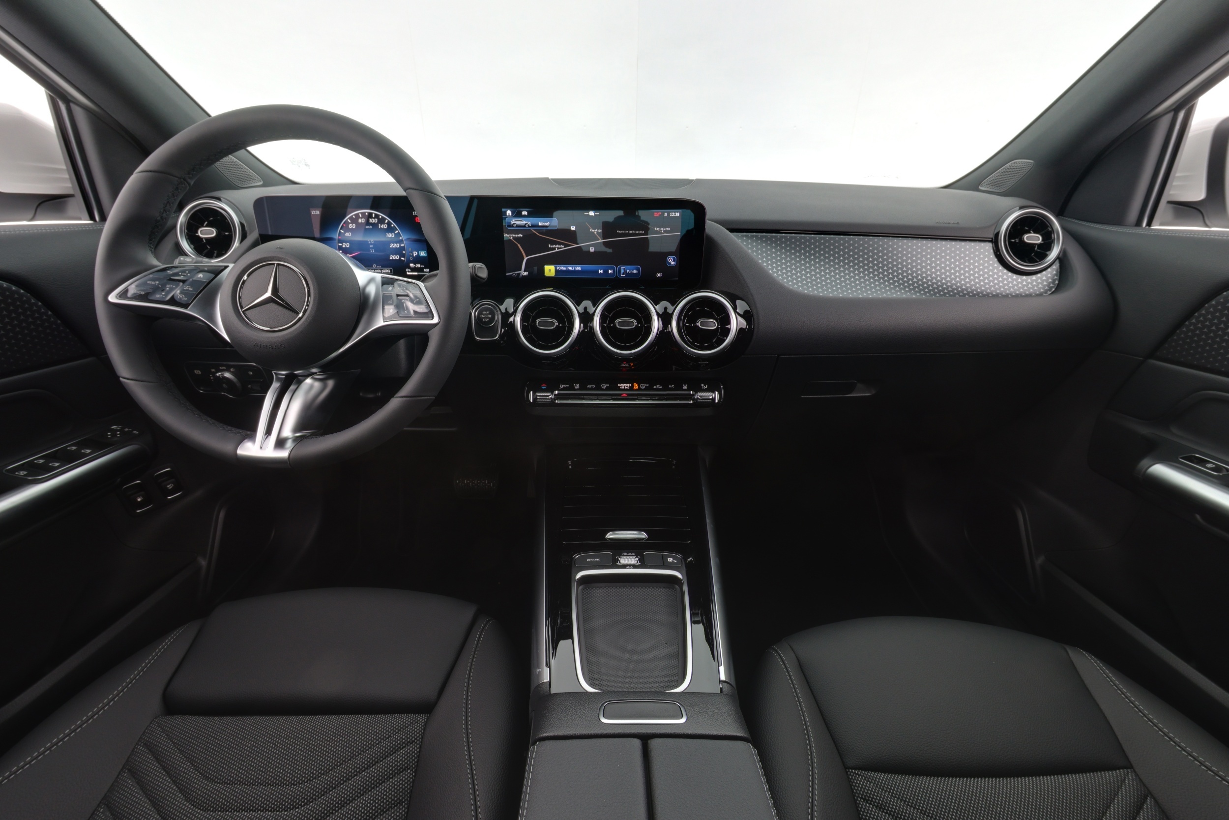 Mercedes-Benz GLA 2025