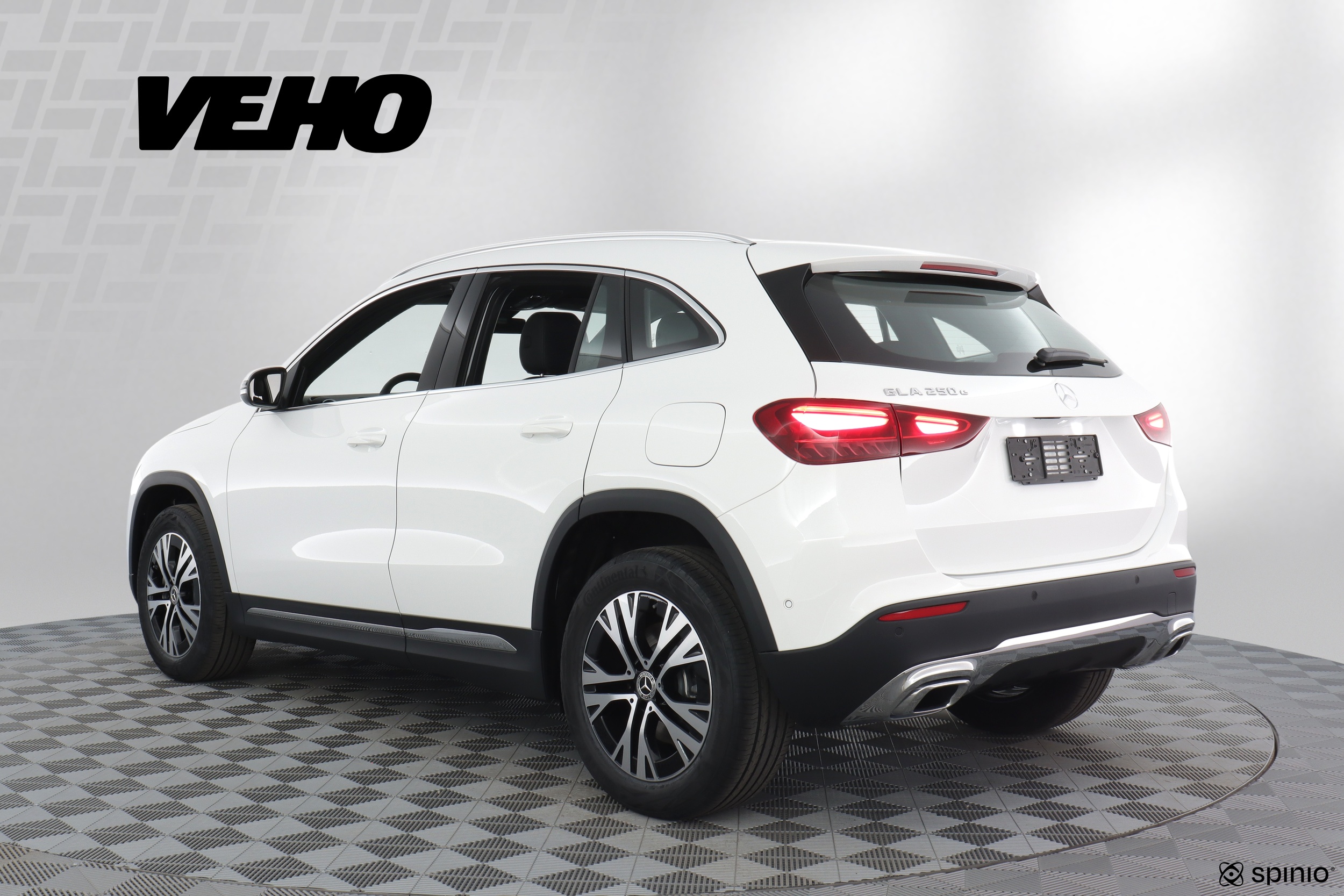 Mercedes-Benz GLA 2025