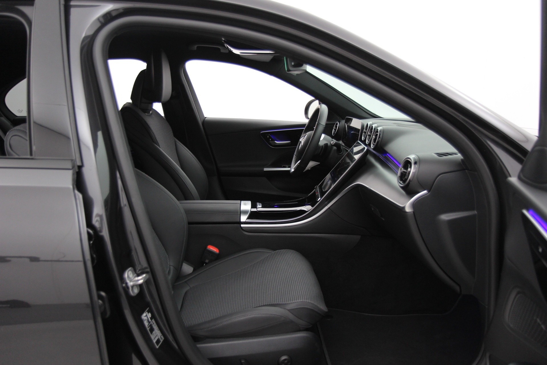 Mercedes-Benz C 2025