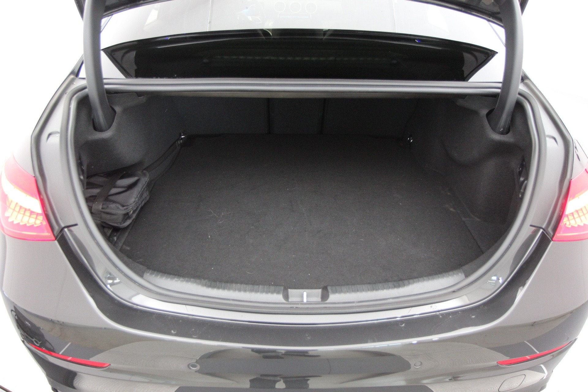 Mercedes-Benz C 2025