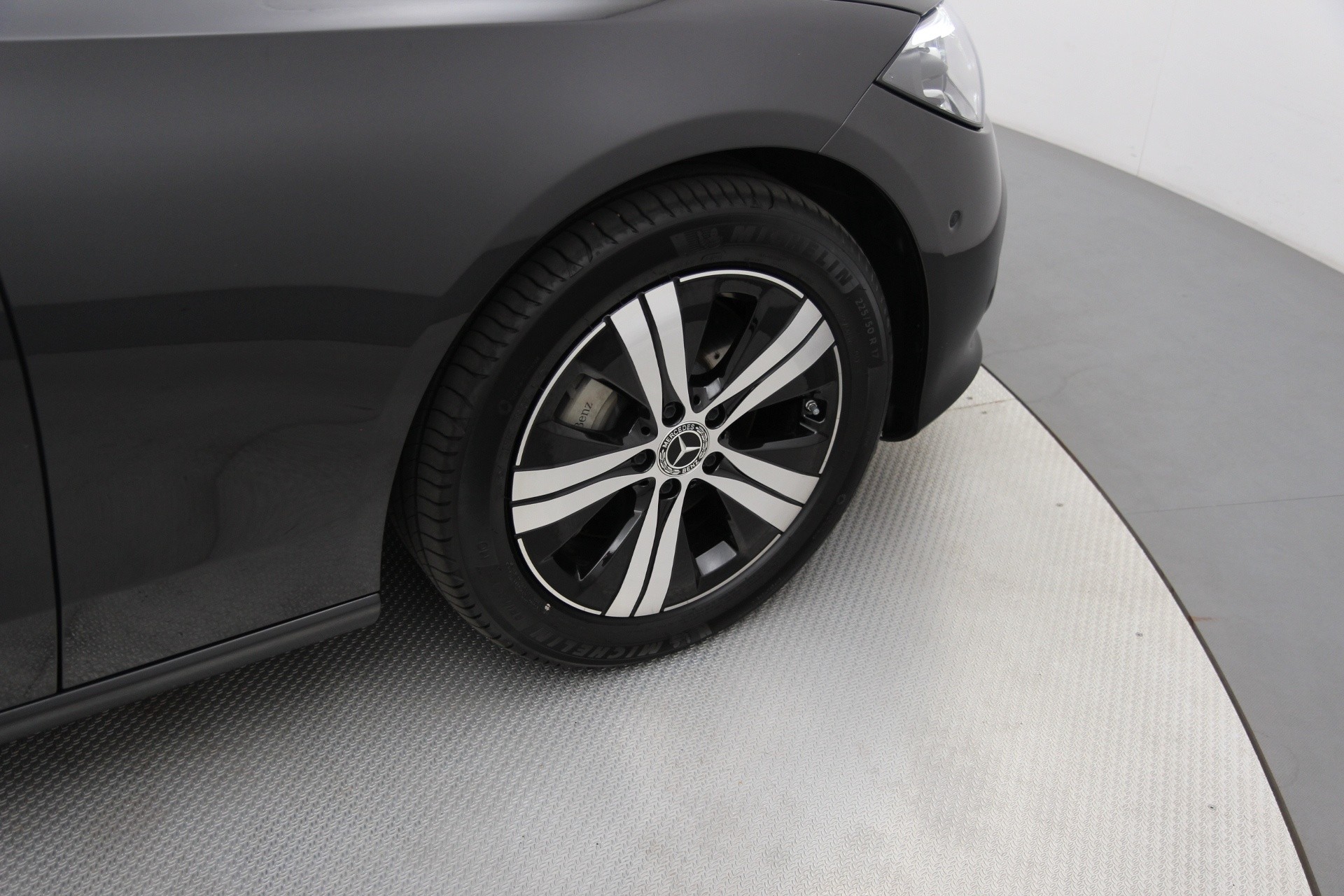 Mercedes-Benz C 2025