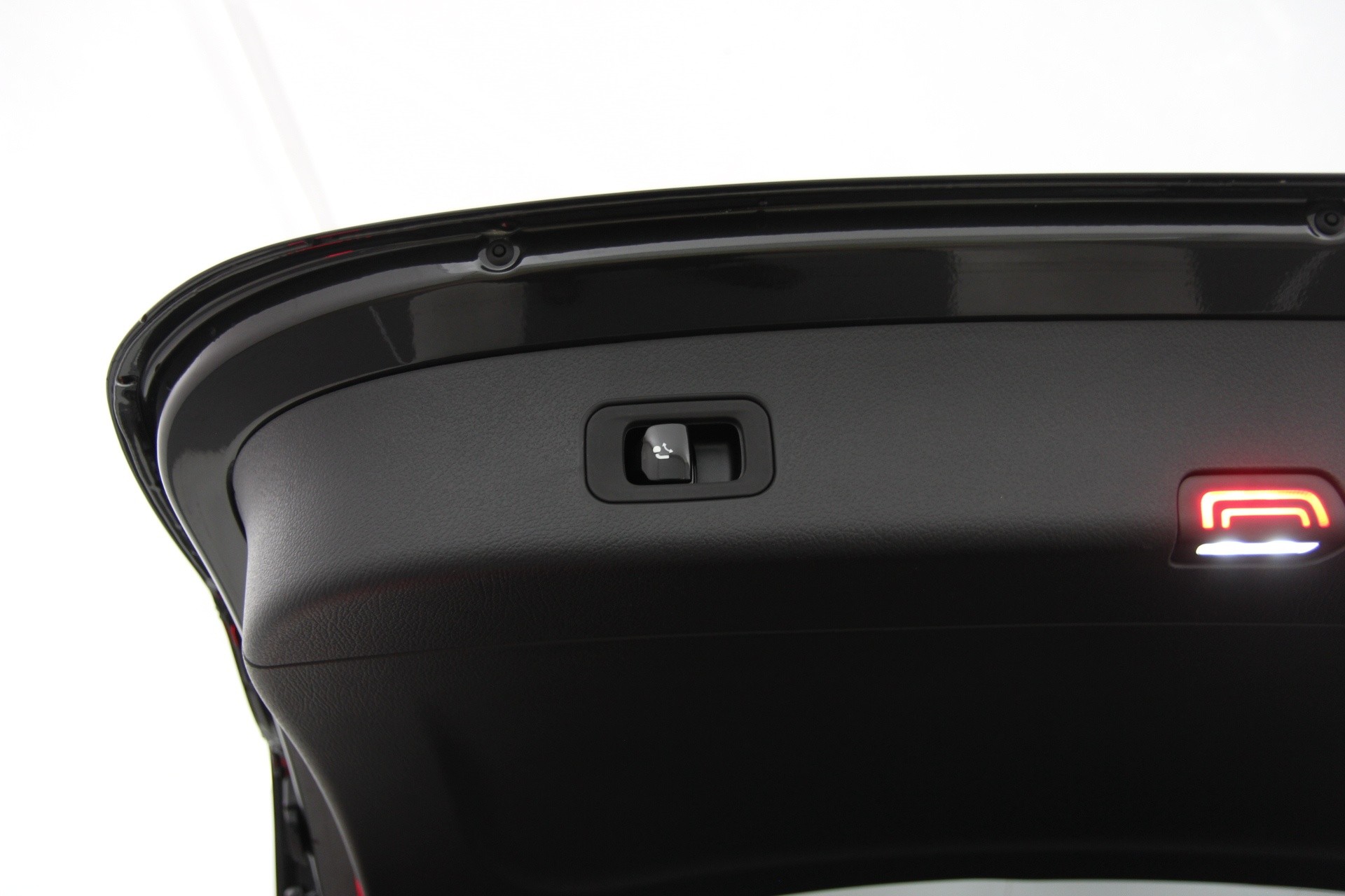 Mercedes-Benz GLC 2025