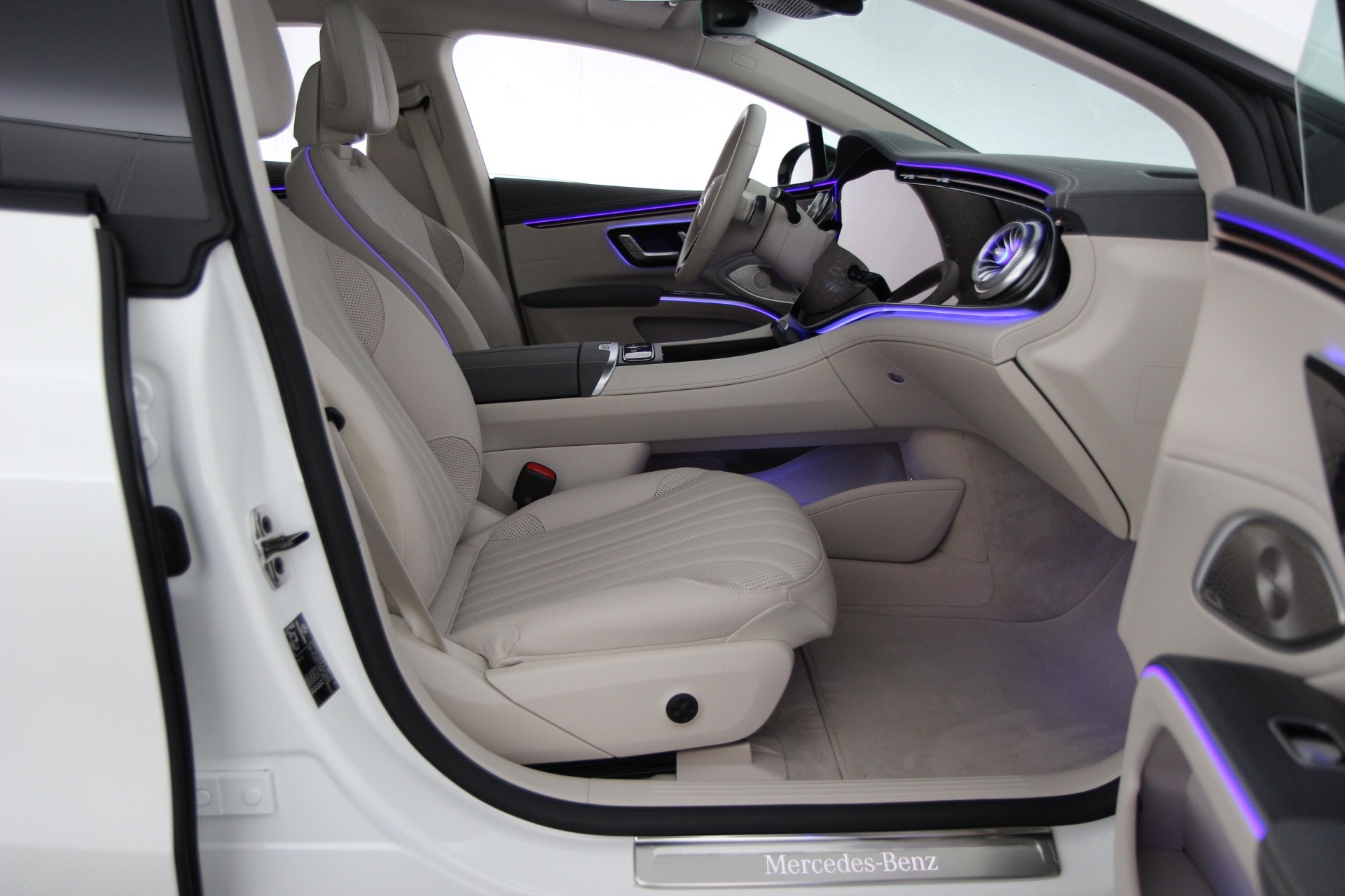 Mercedes-Benz EQS 2024