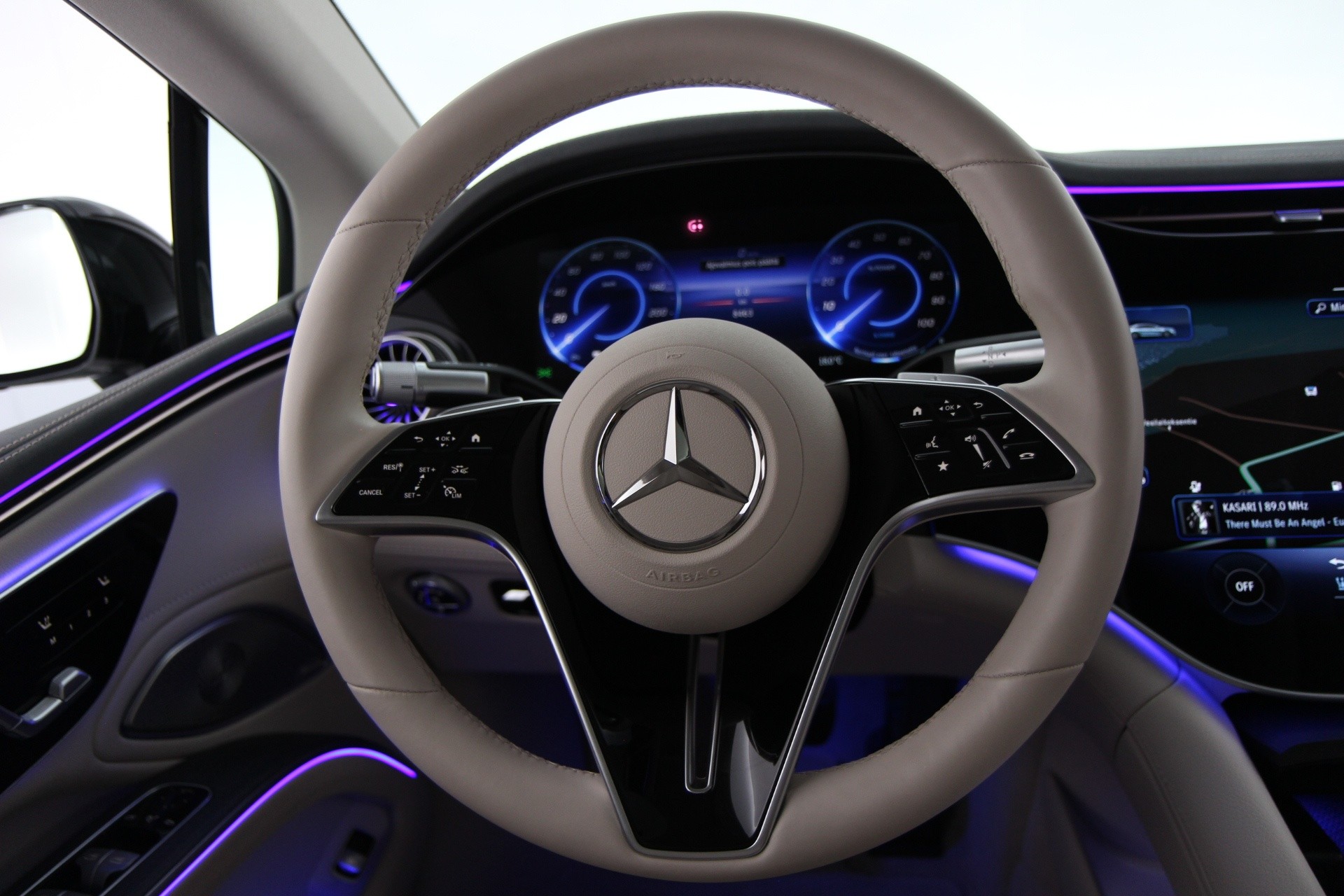 Mercedes-Benz EQS 2024