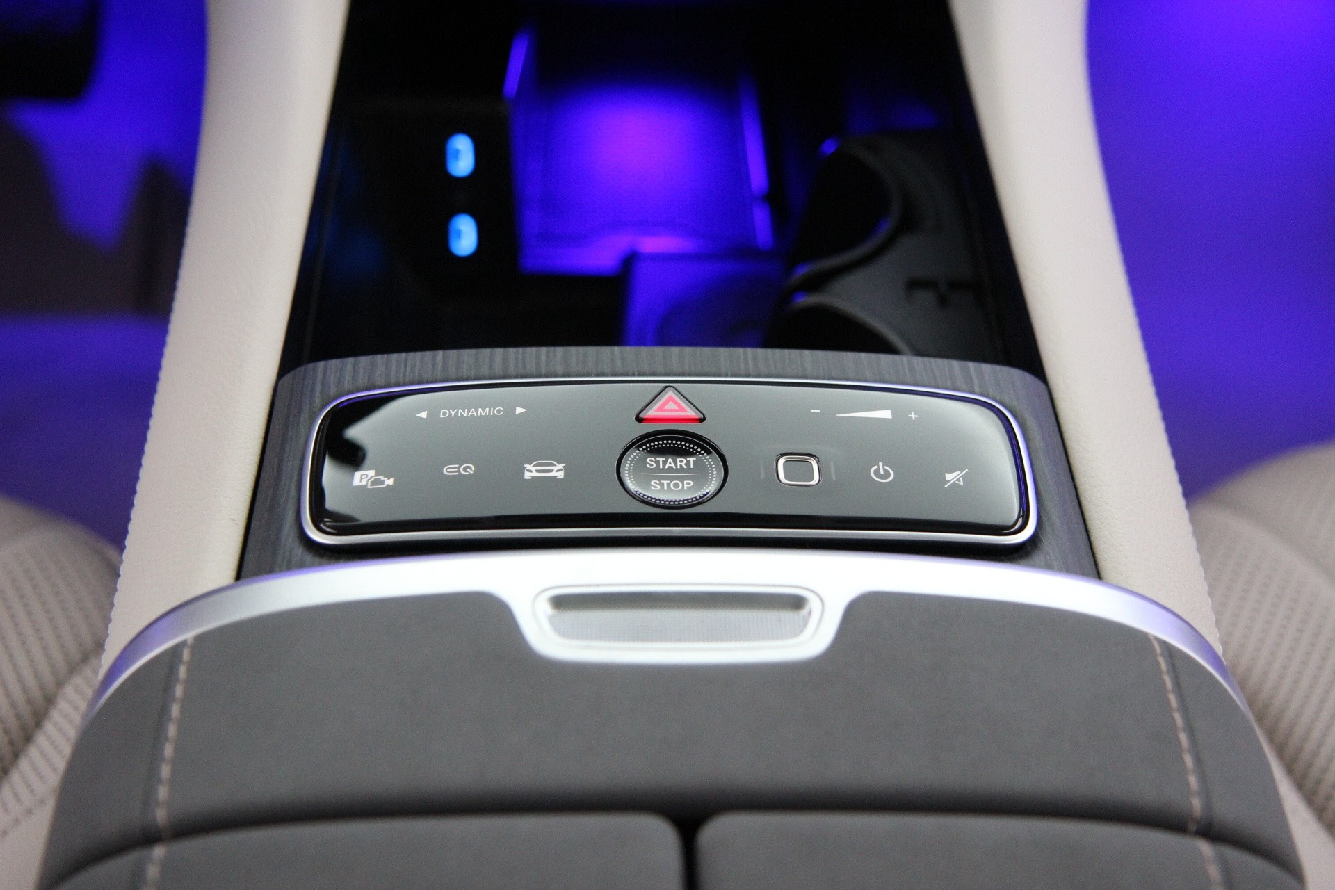 Mercedes-Benz EQS 2024