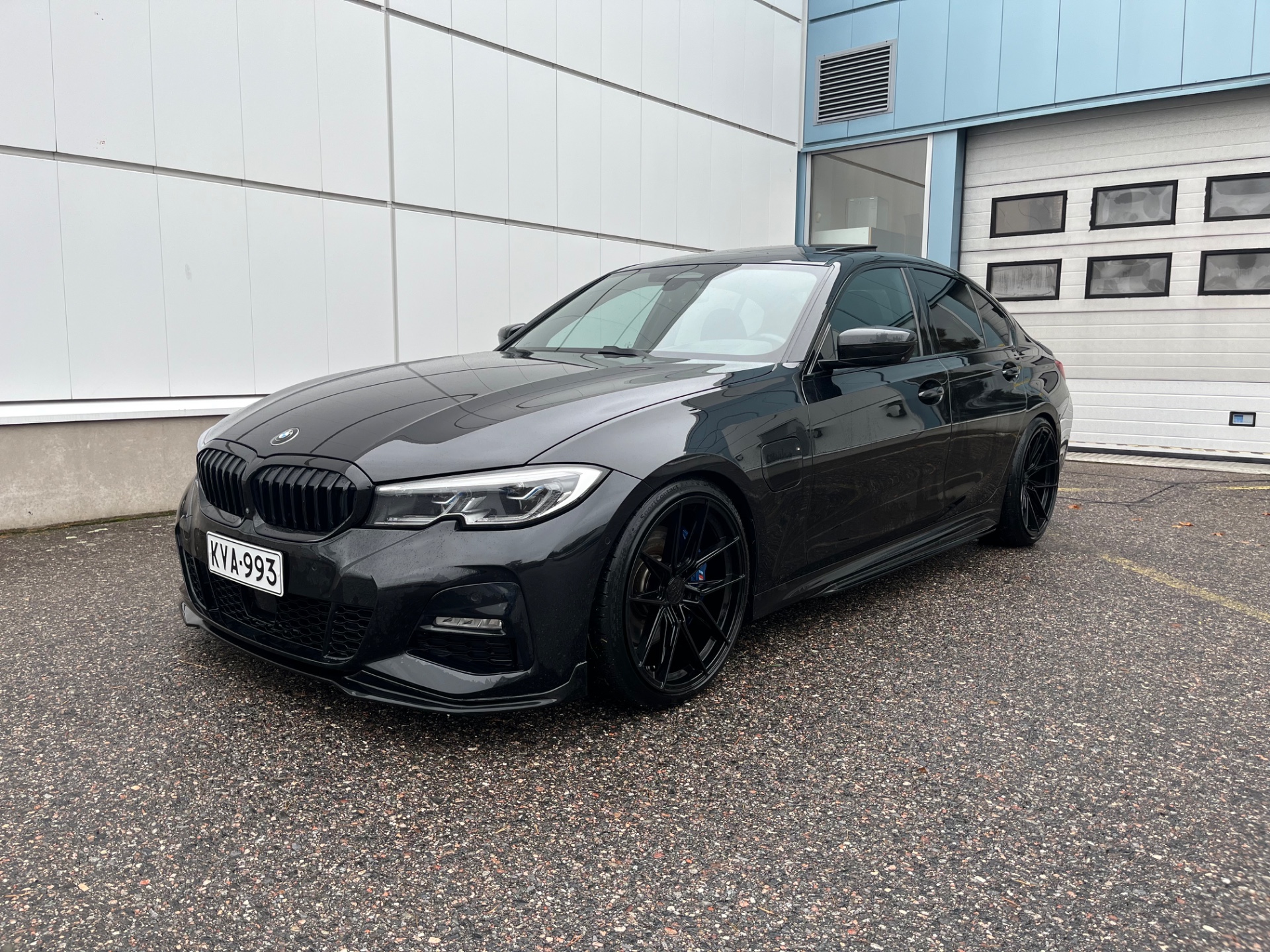 BMW 330 2021