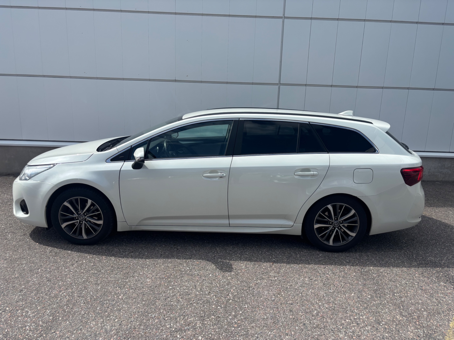 Toyota Avensis 2017