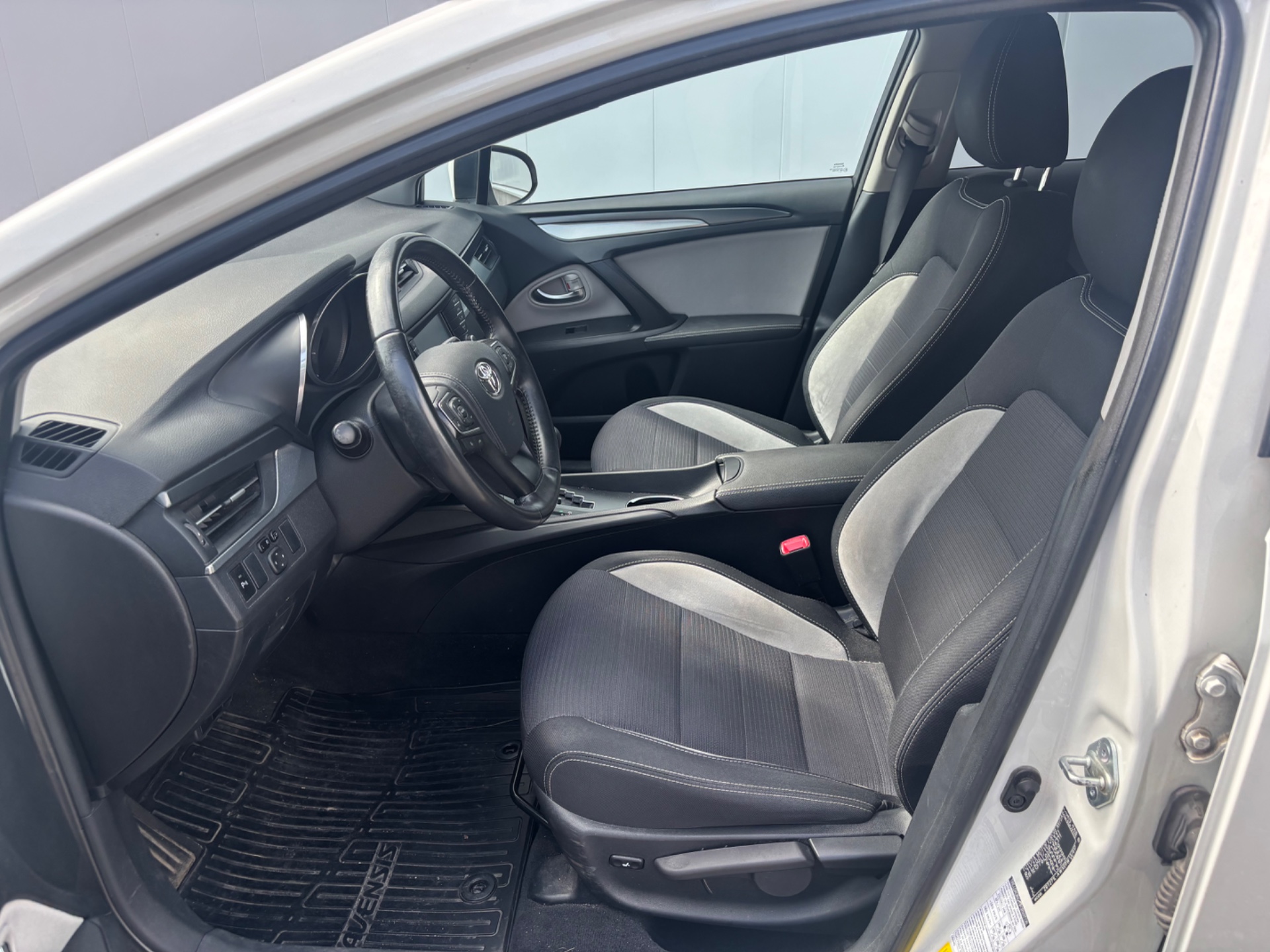 Toyota Avensis 2017