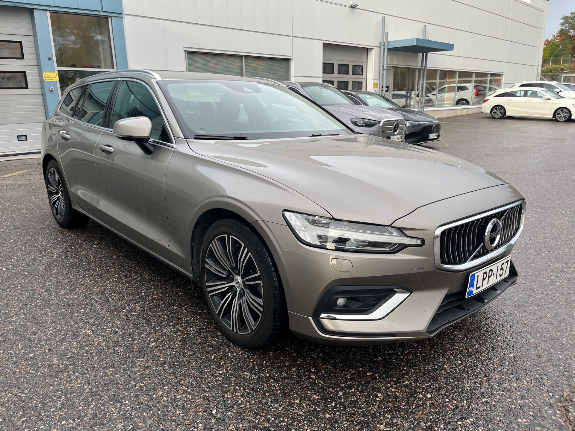 Volvo V60 2021
